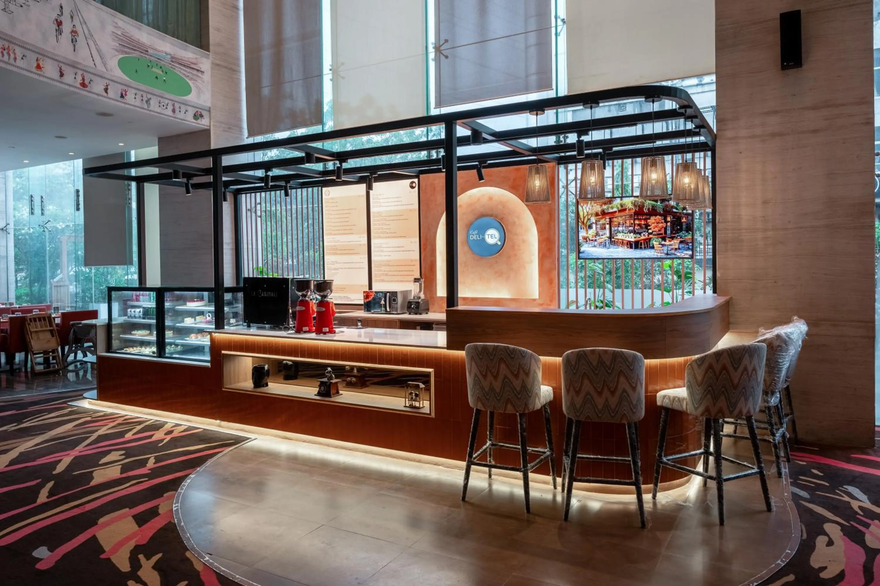 Restaurant/places to eat in Novotel Ahmedabad