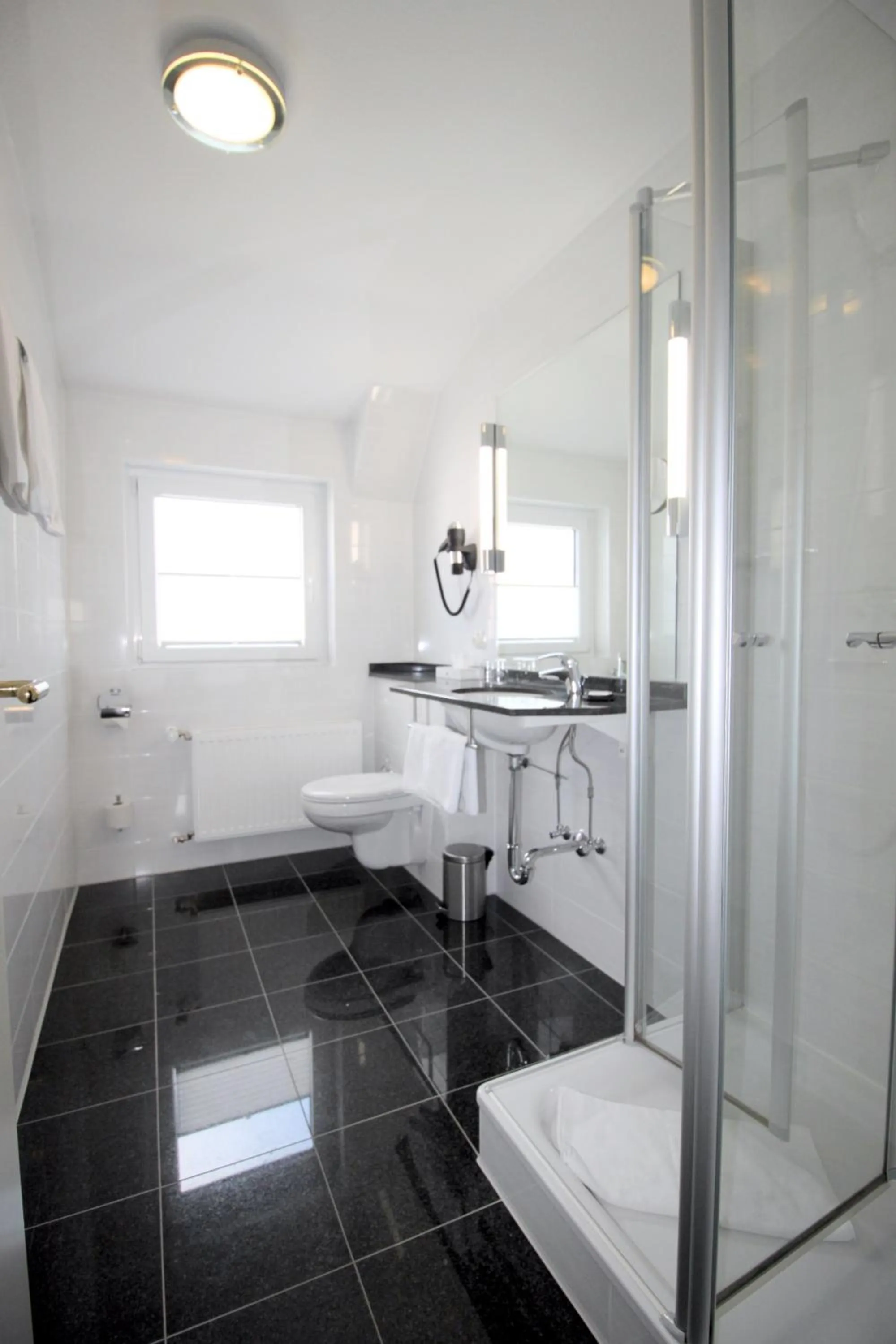 Shower in Hotel Garni Eden