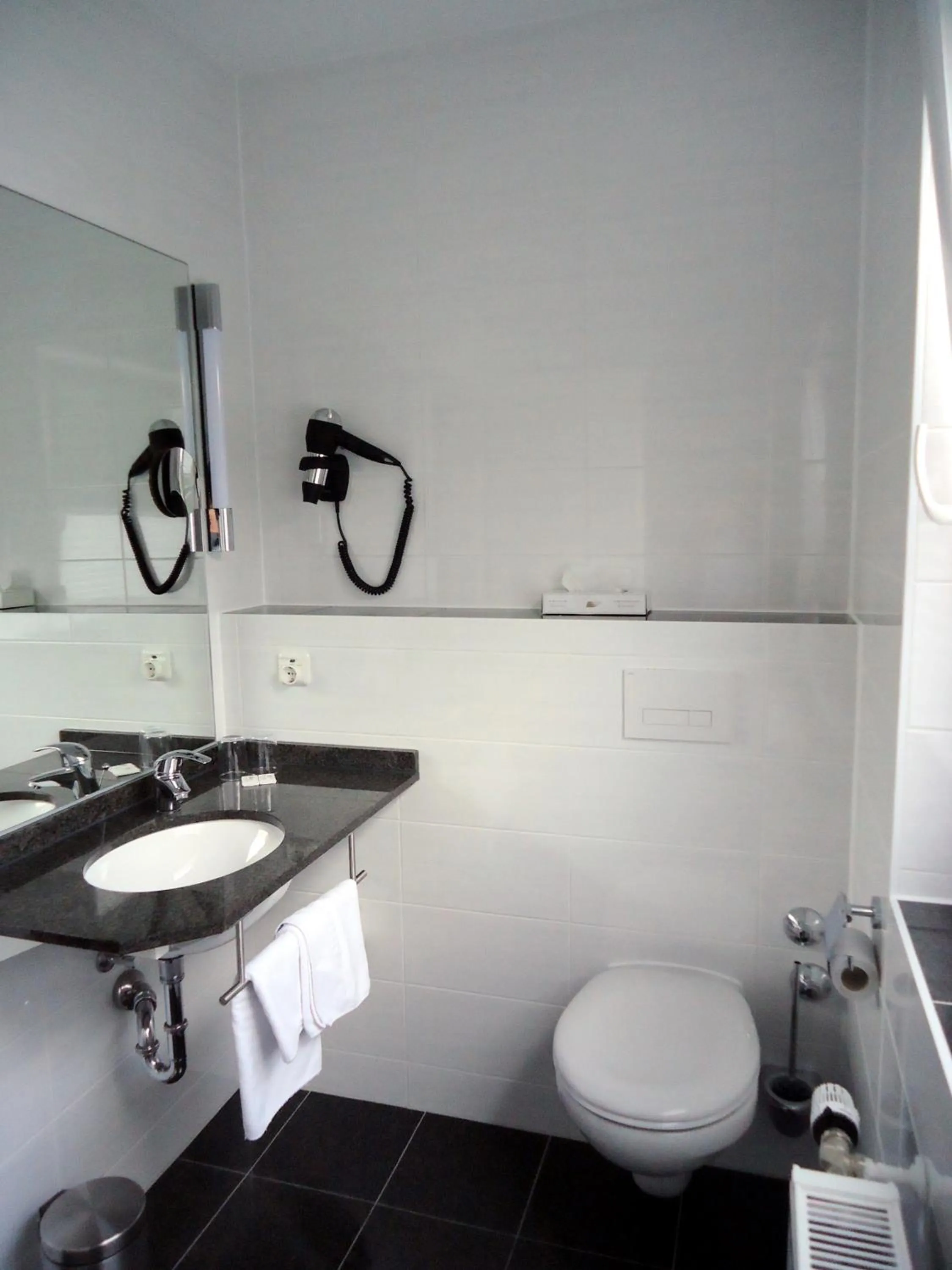 Bathroom in Hotel Garni Eden