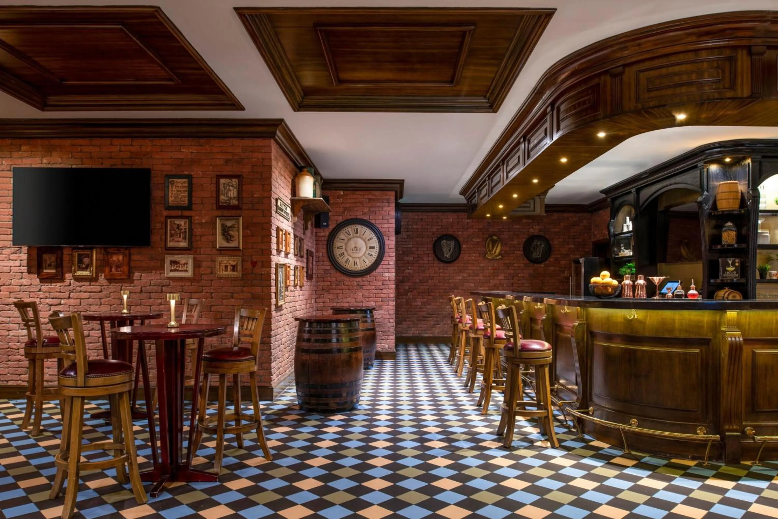 Restaurant/places to eat in Sheraton Grand Doha Resort & Convention Hotel