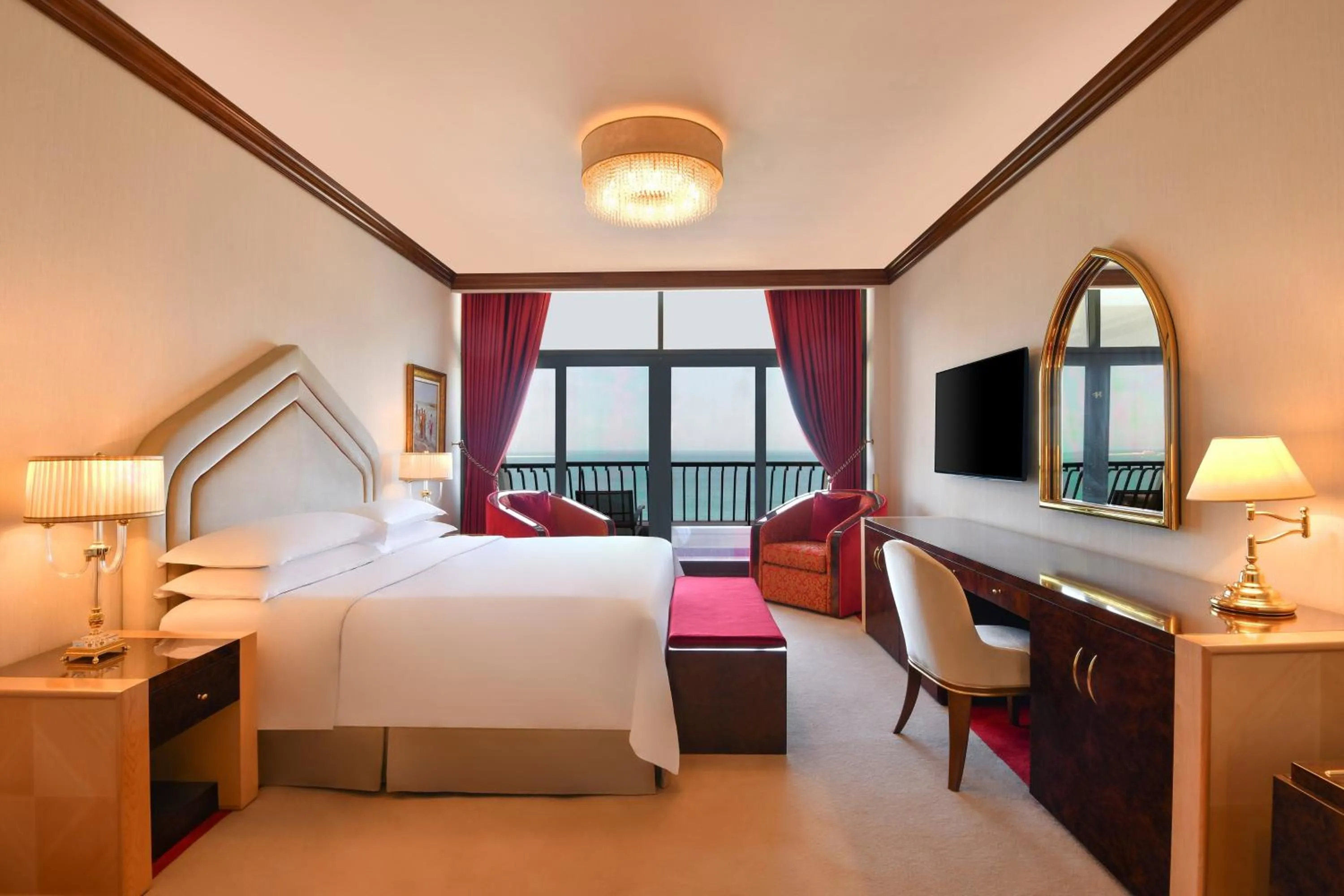 Photo of the whole room, Bed in Sheraton Grand Doha Resort & Convention Hotel