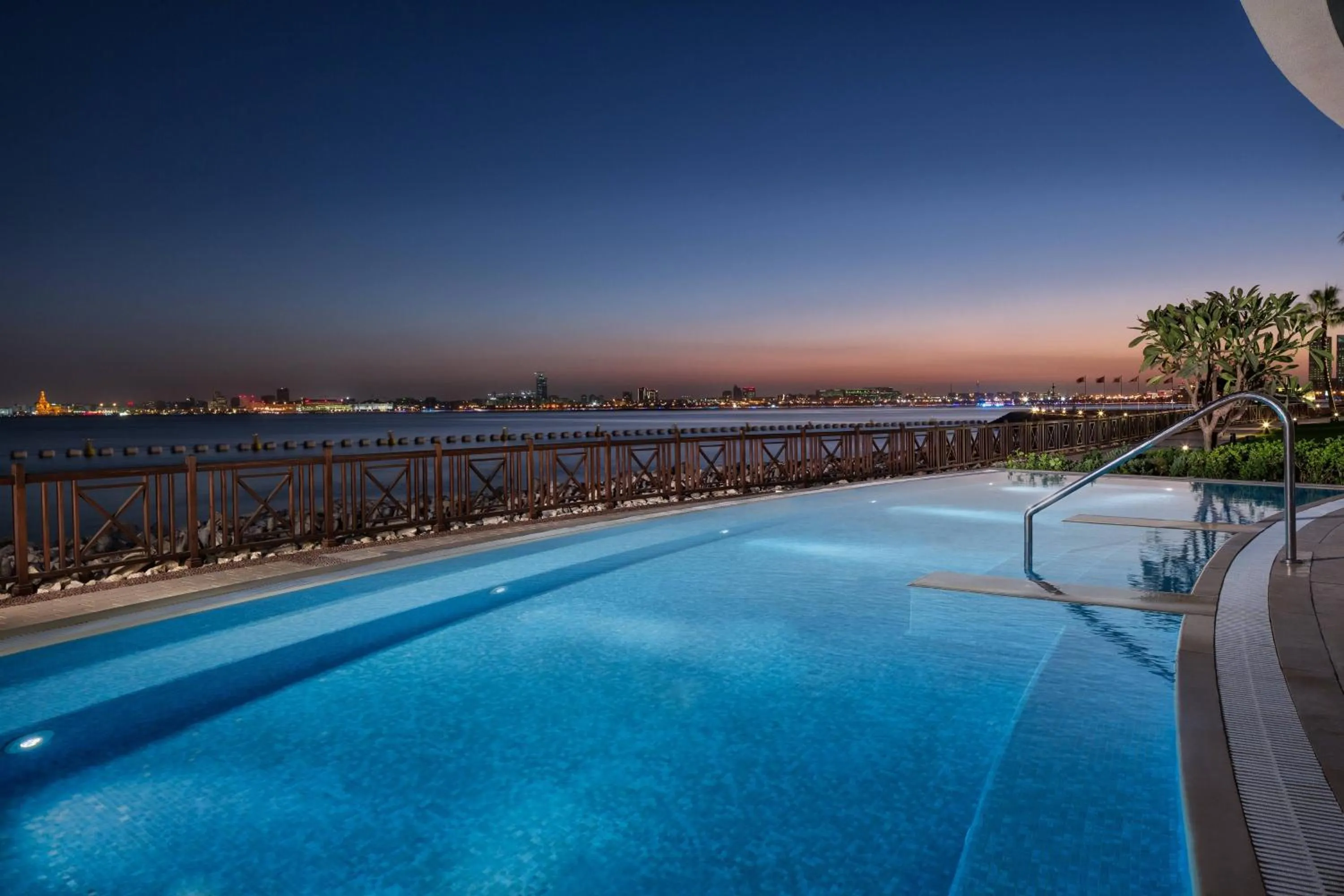 Area and facilities in Sheraton Grand Doha Resort & Convention Hotel