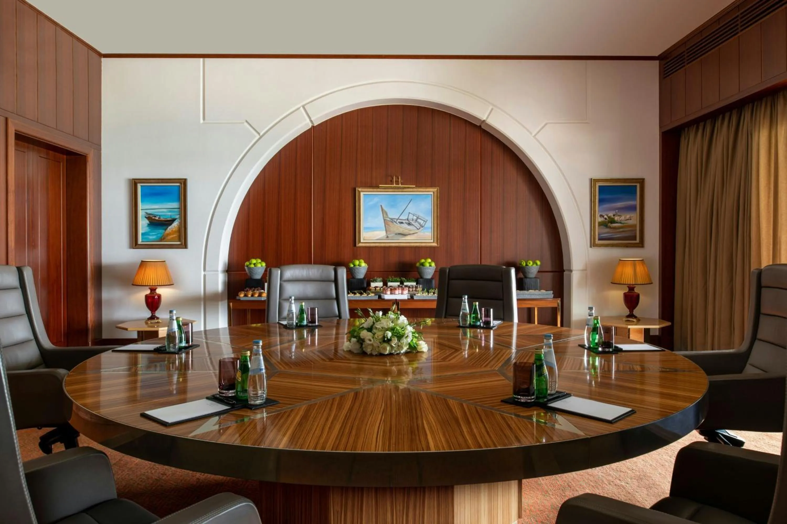 Meeting/conference room in Sheraton Grand Doha Resort & Convention Hotel