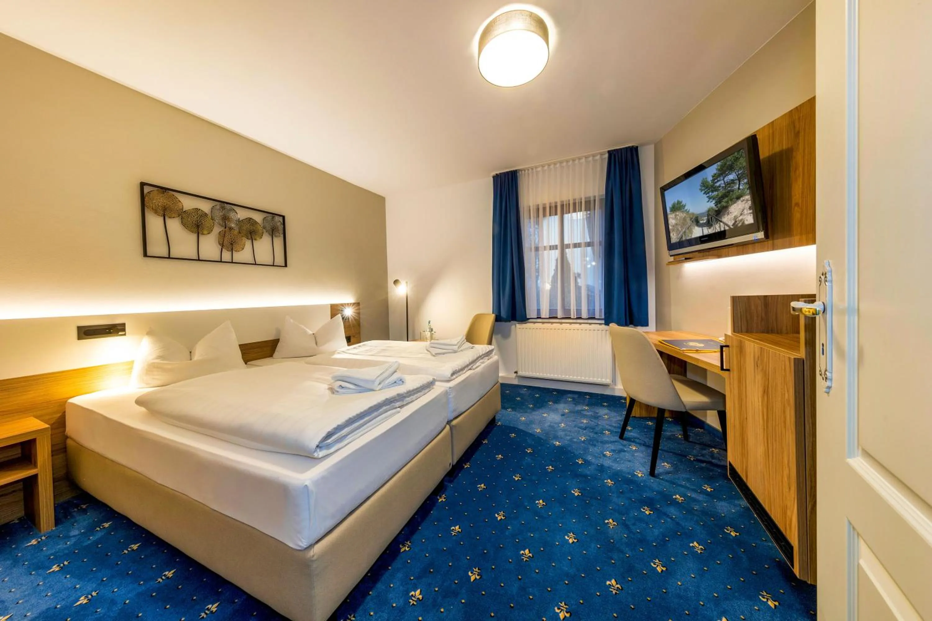 Photo of the whole room, Bed in Land gut Hotel Hermann