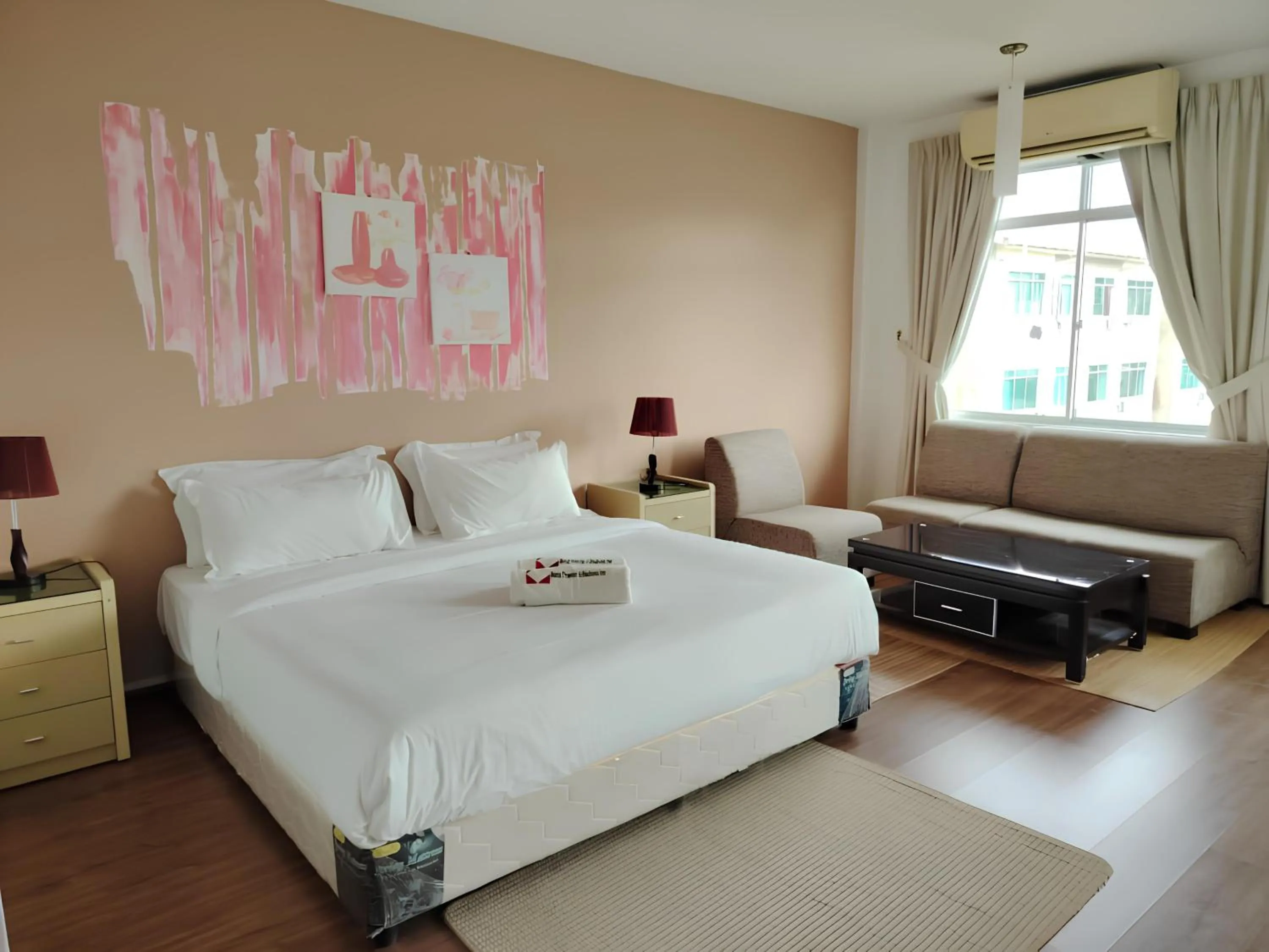 Bedroom, Bed in Natol Homestay - Kuching Home Penthouse Airport Road