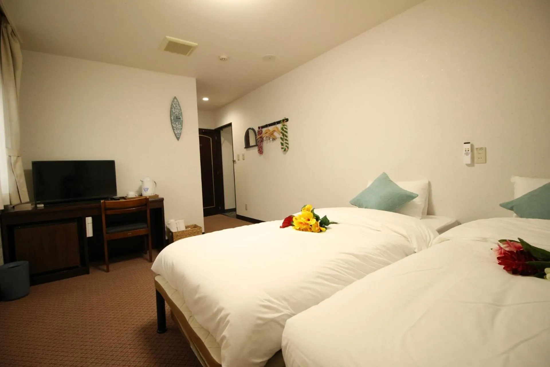 Bed in Okubo Hotel Hawaii