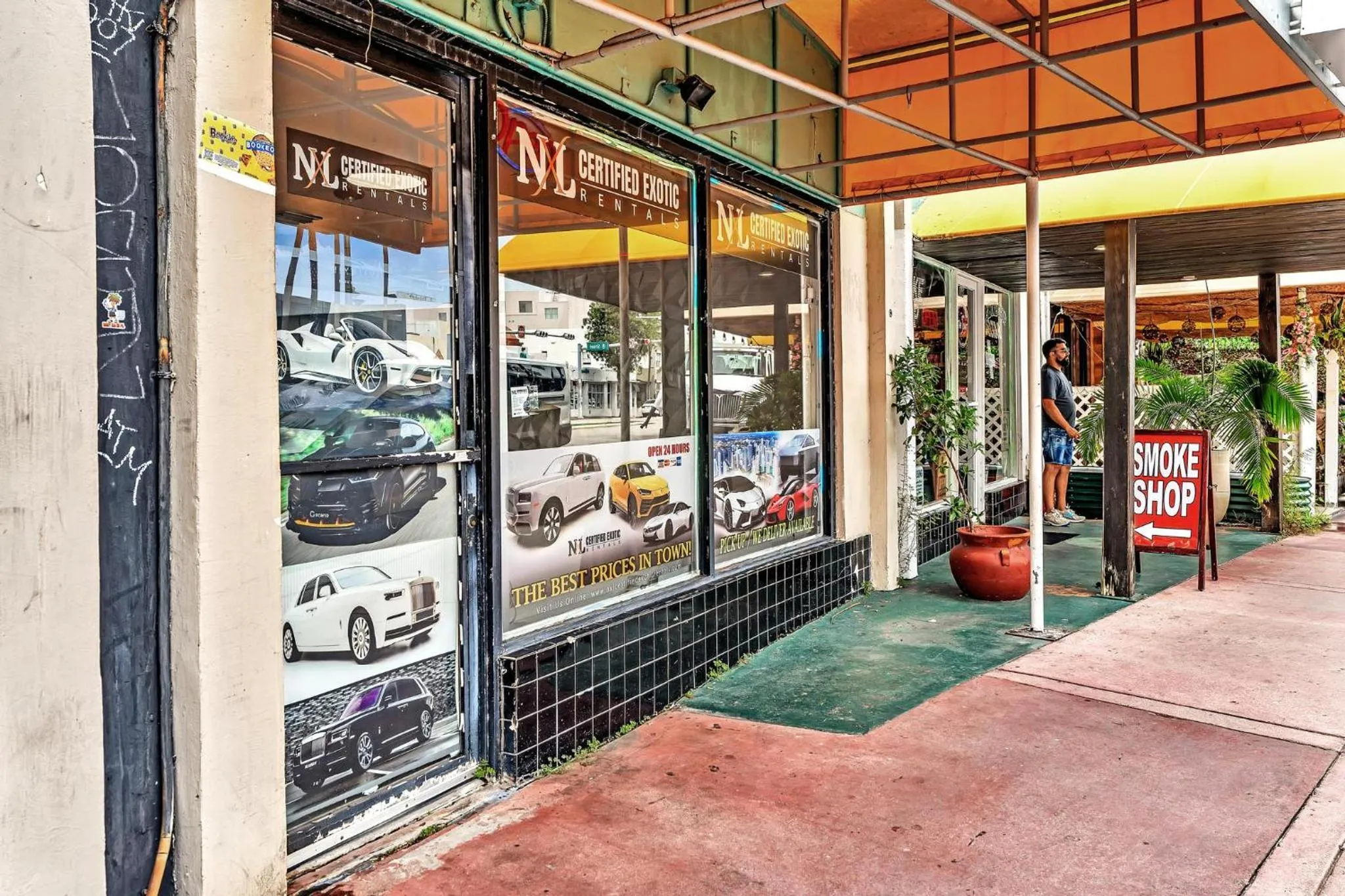 Location in 1 bedroom in the BEST location in South Beach !