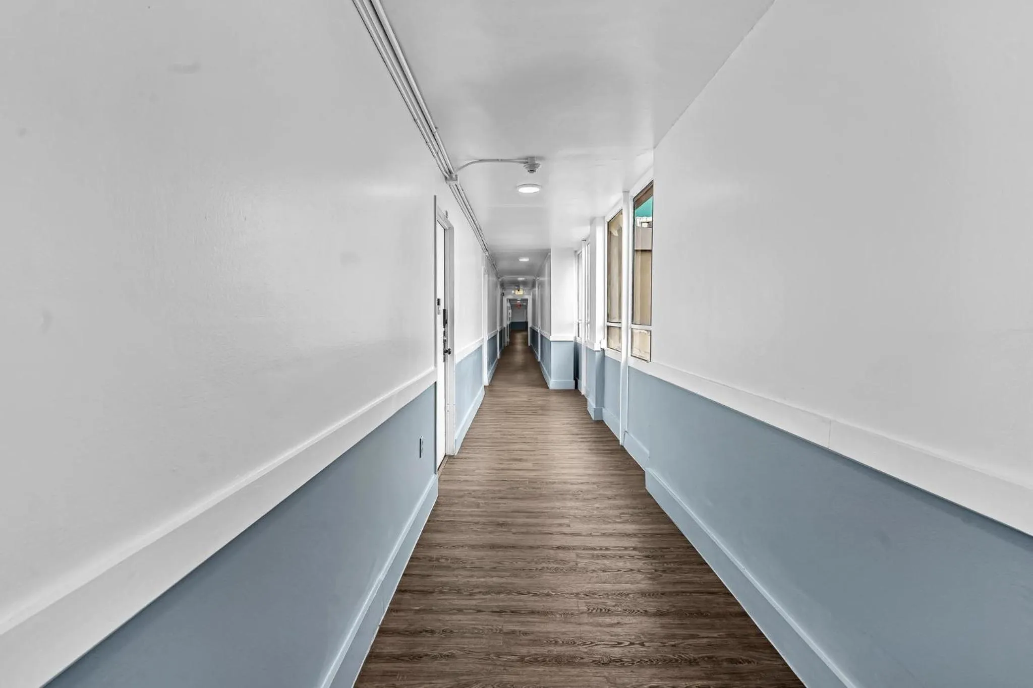 Property building in 1 bedroom in the BEST location in South Beach !