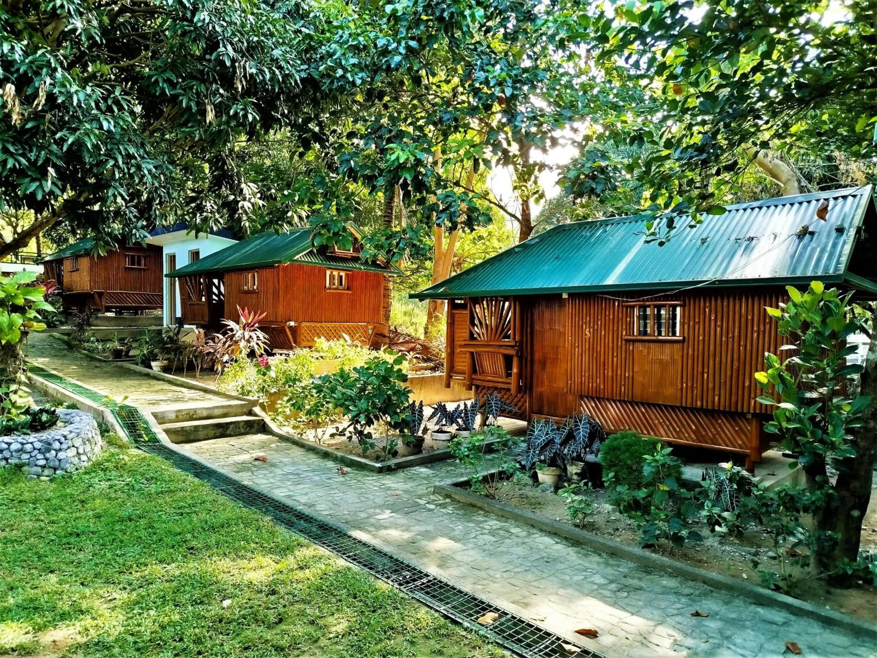 Garden in Rea's Bamboo Resort