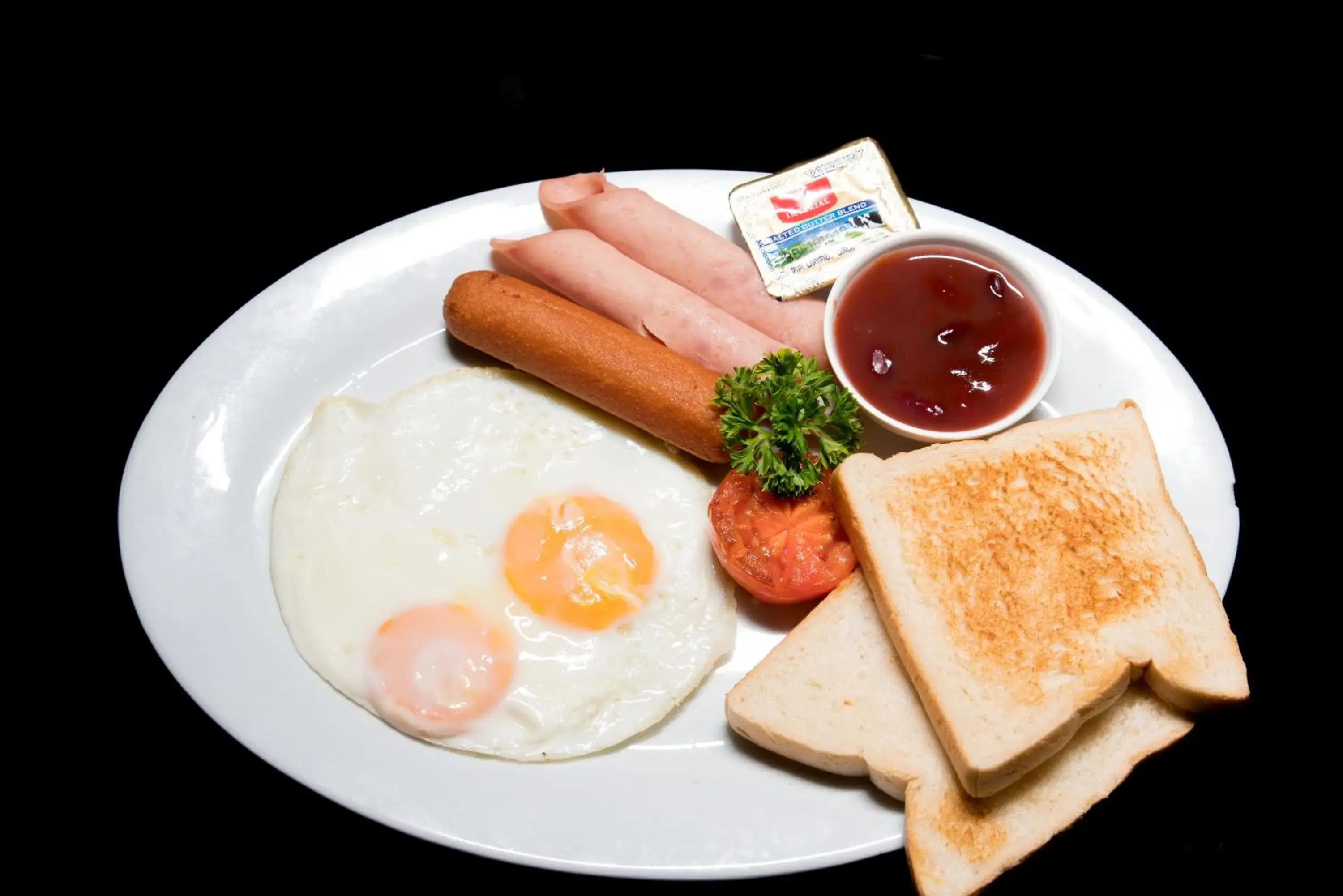 Breakfast in Royal Beach Residence, Patong Beach Breakfast in Royal Beach Residence, Patong Beach