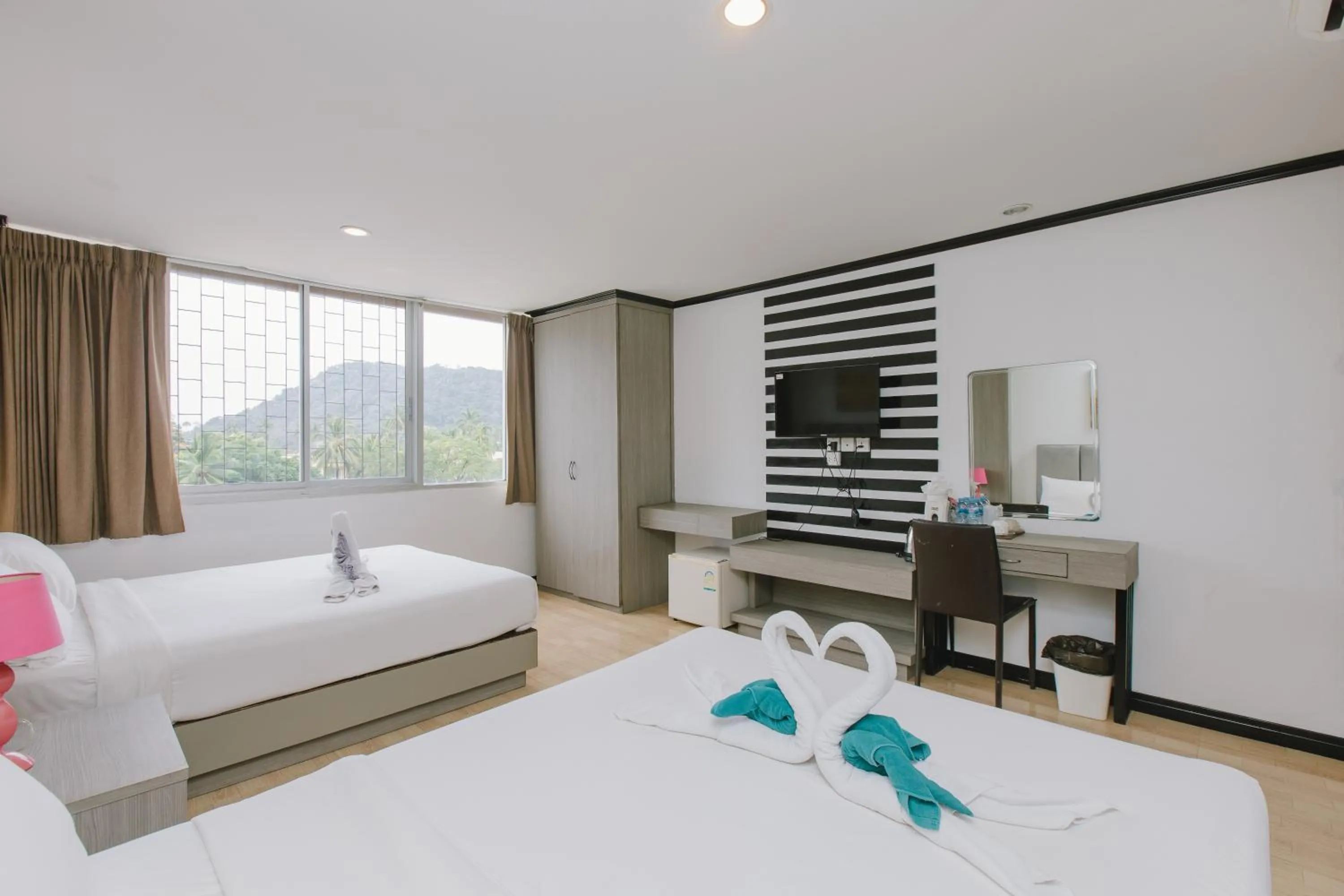Photo of the whole room, Bed in Royal Beach Residence, Patong Beach