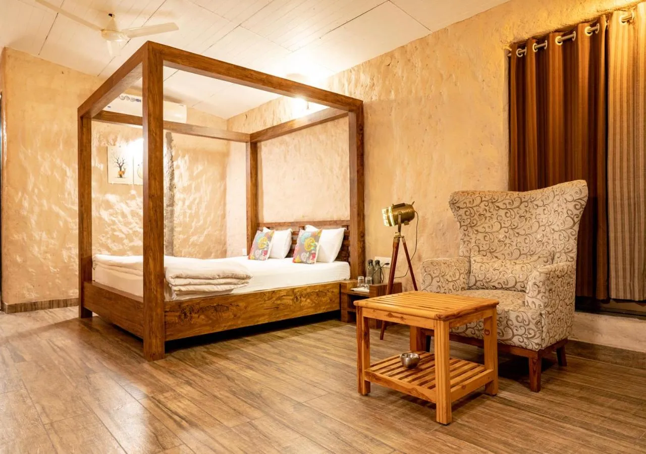 Photo of the whole room, Bed in The Satpura Panchtatva Villa