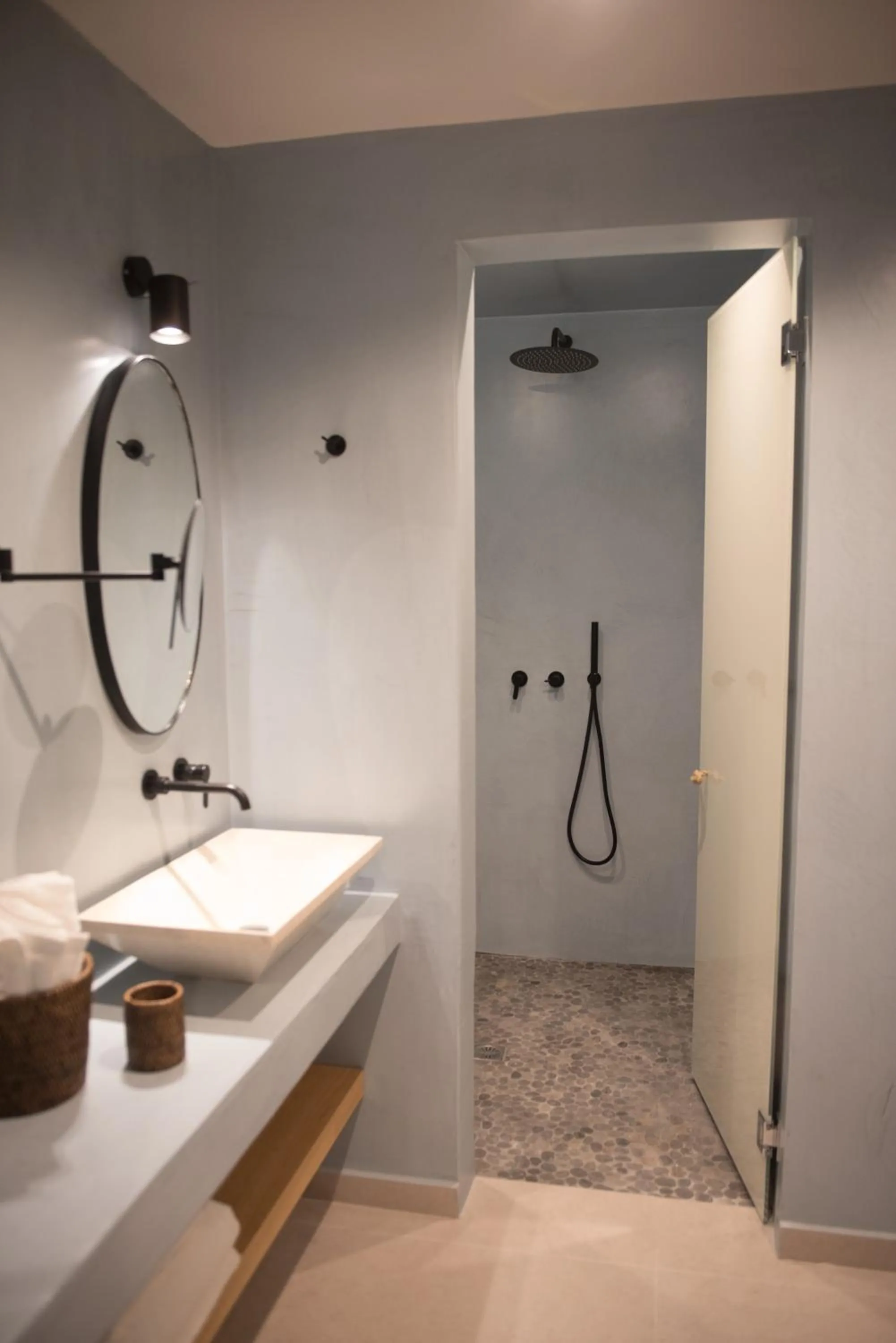 Shower in Terra Nera Suites