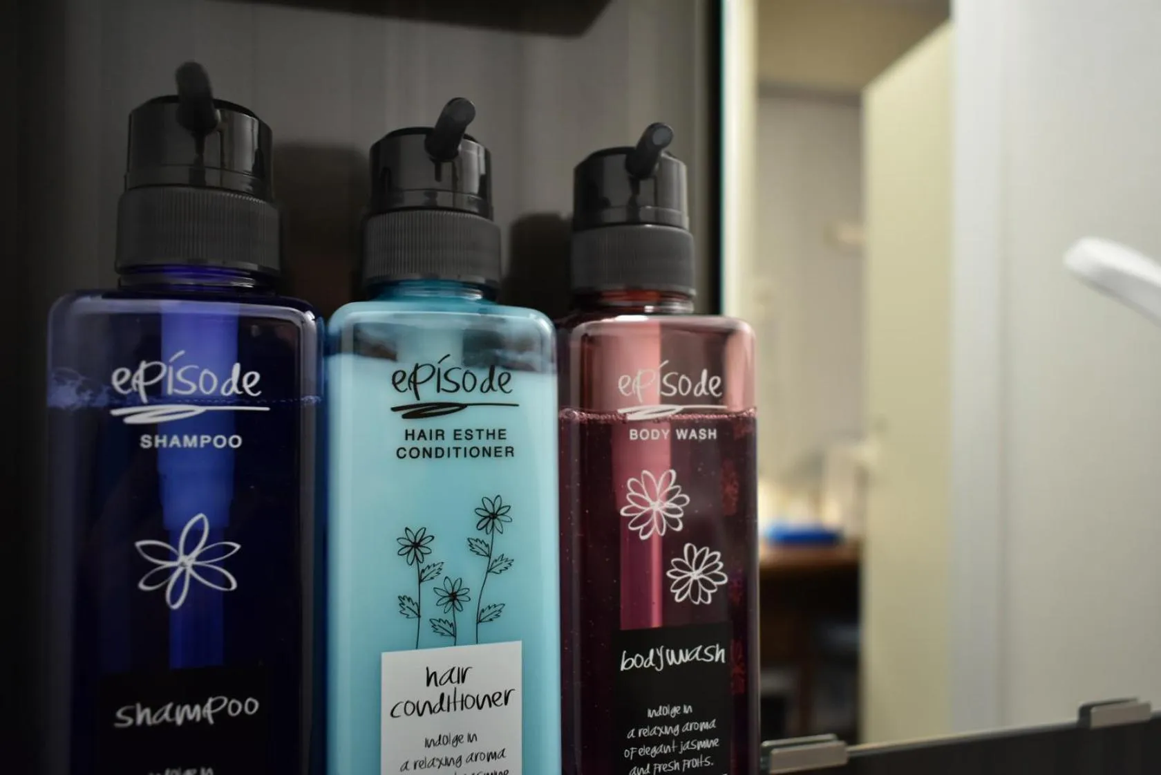 Shower in GEORGE HOUSE in Tsuji