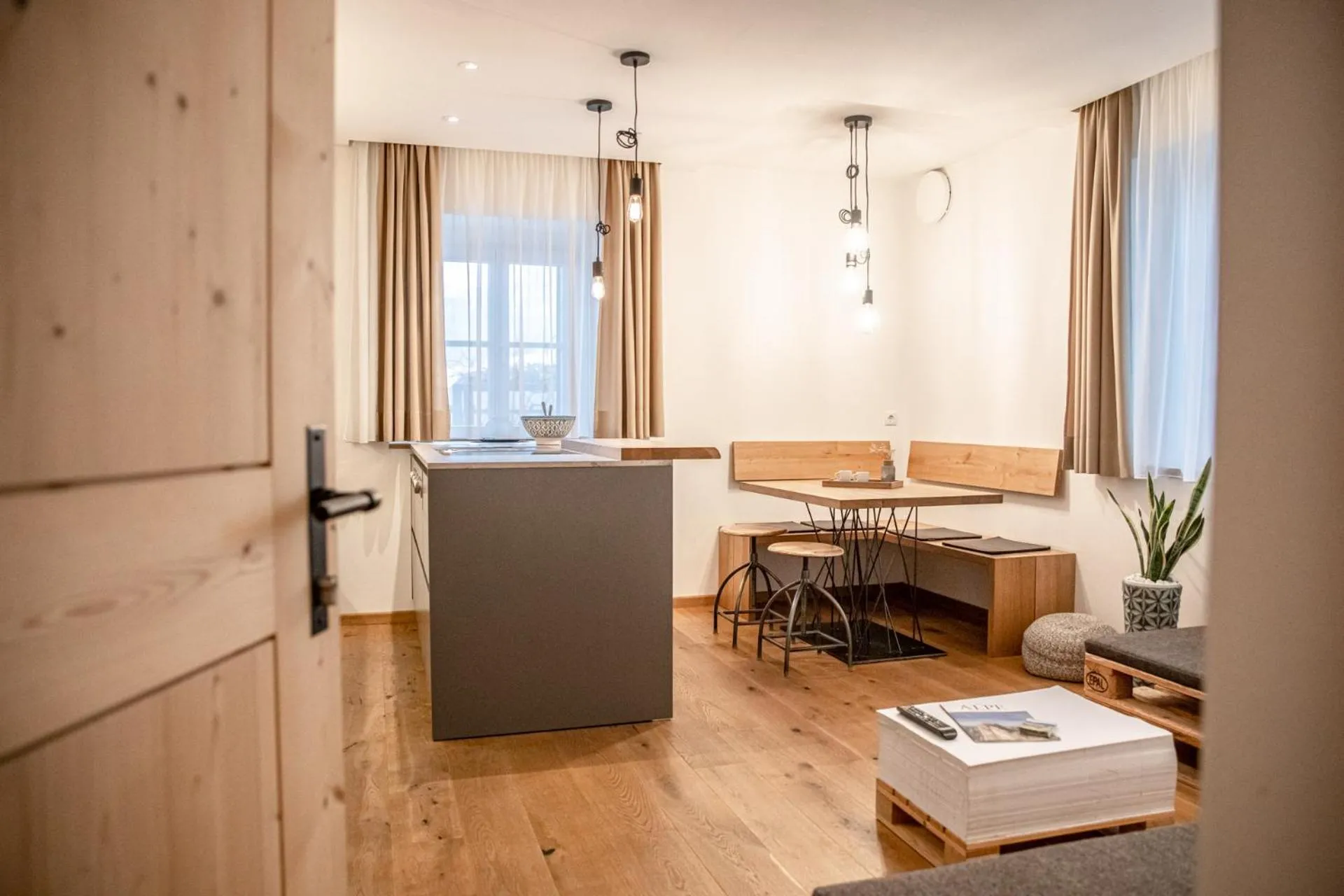 Two-Bedroom Apartment in haus urban