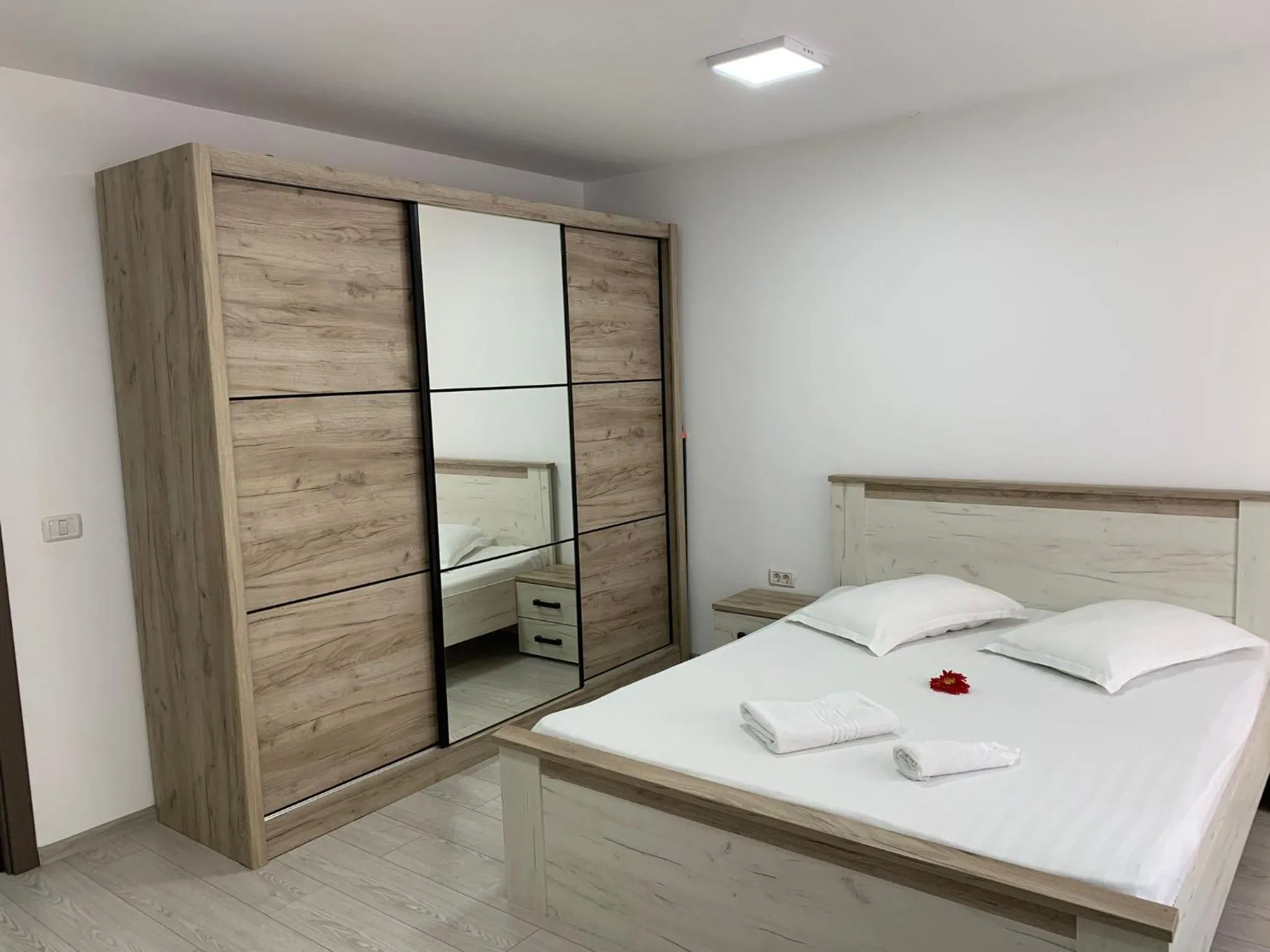 Cazare bloc nou ultracentral