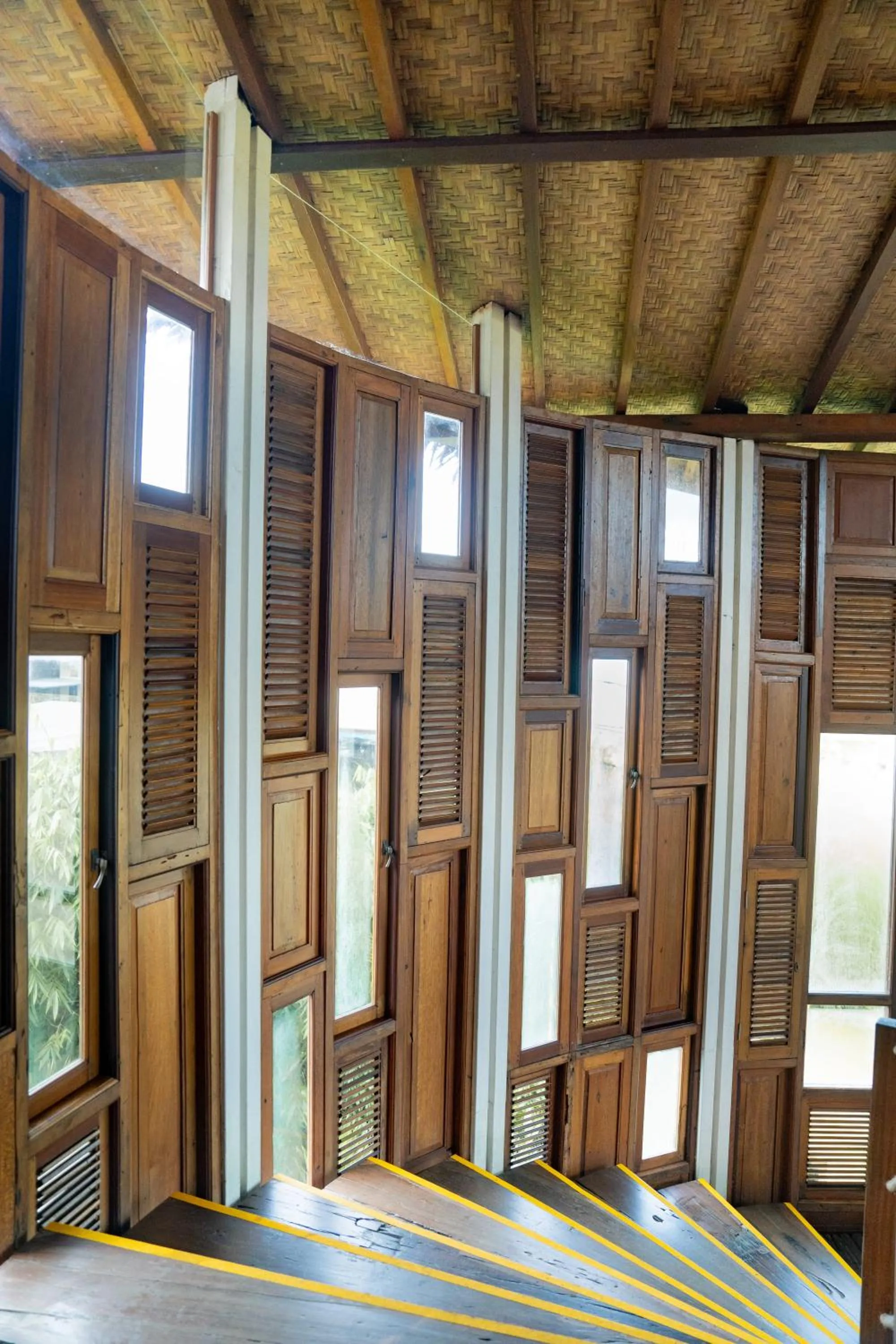 wardrobe in Tira Vilagna Suites & Spa