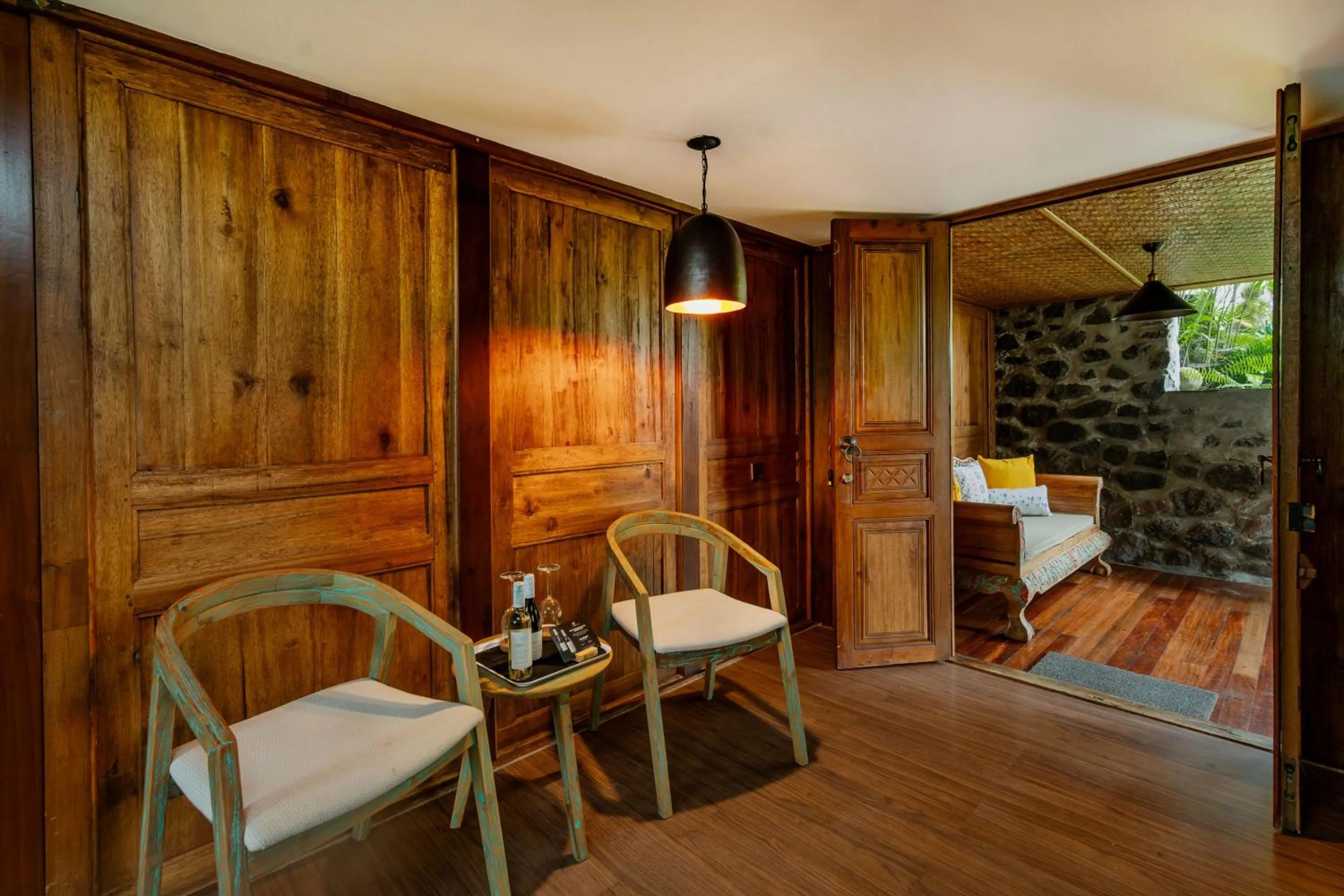 Seating area in Tira Vilagna Suites & Spa