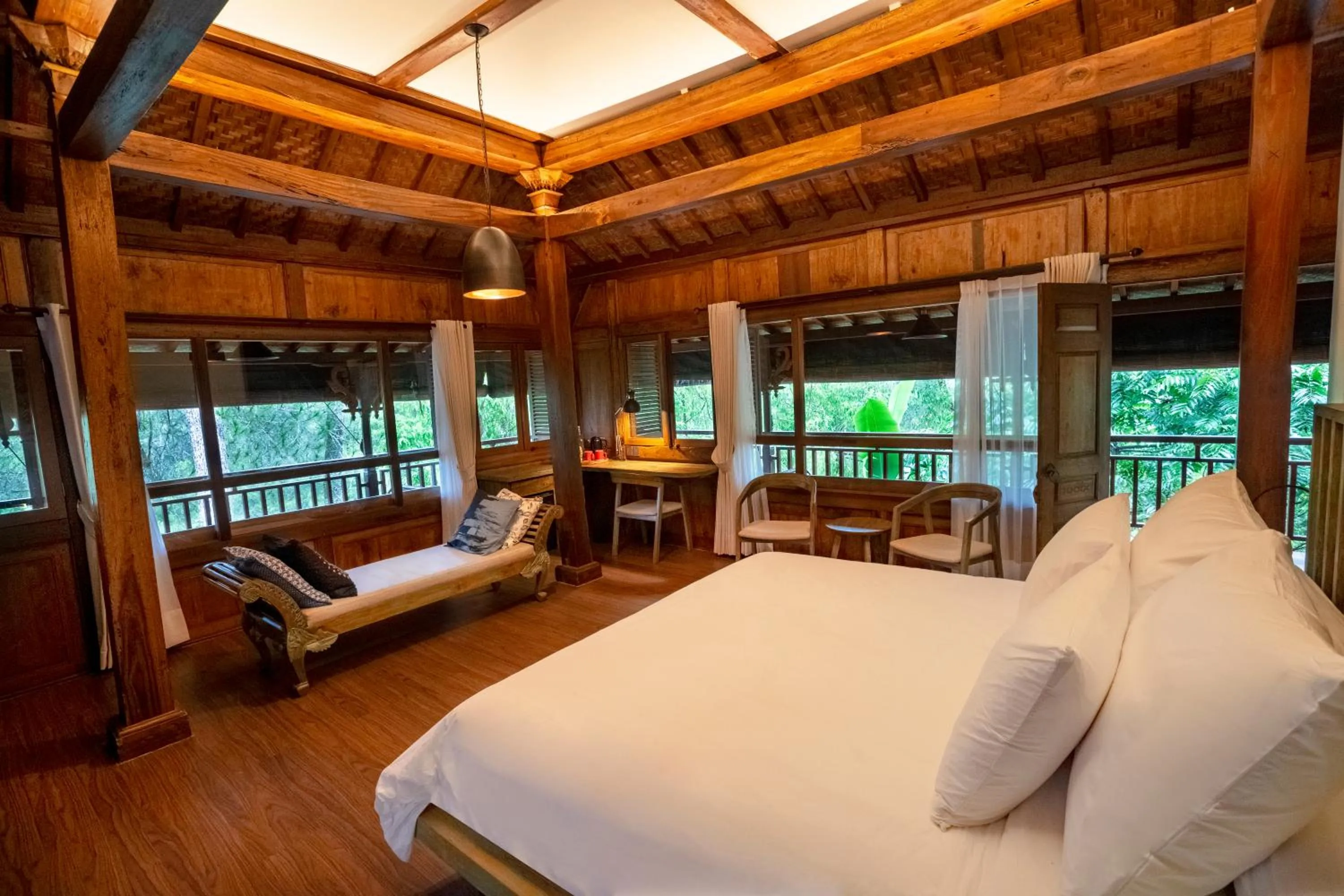 Superior King Room in Tira Vilagna Suites & Spa