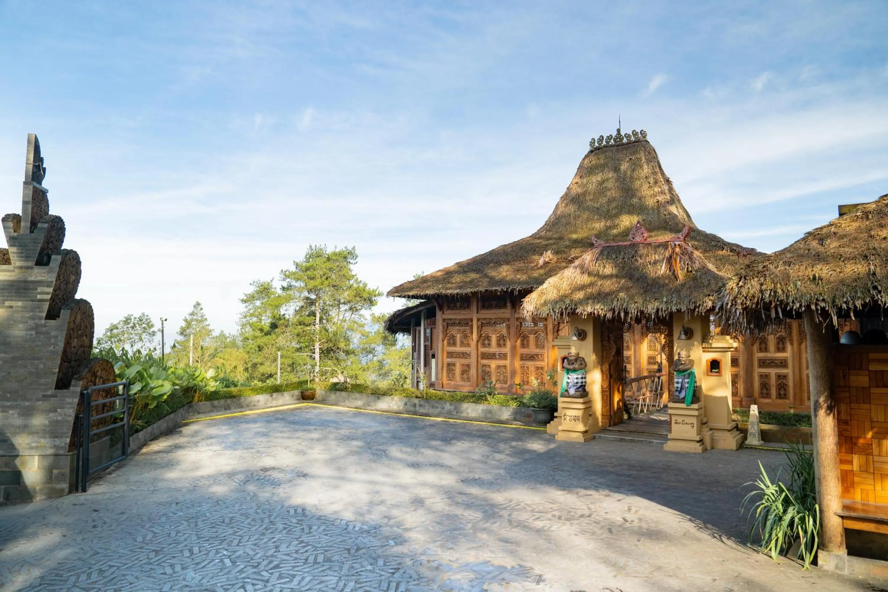 Property building in Tira Vilagna Suites & Spa