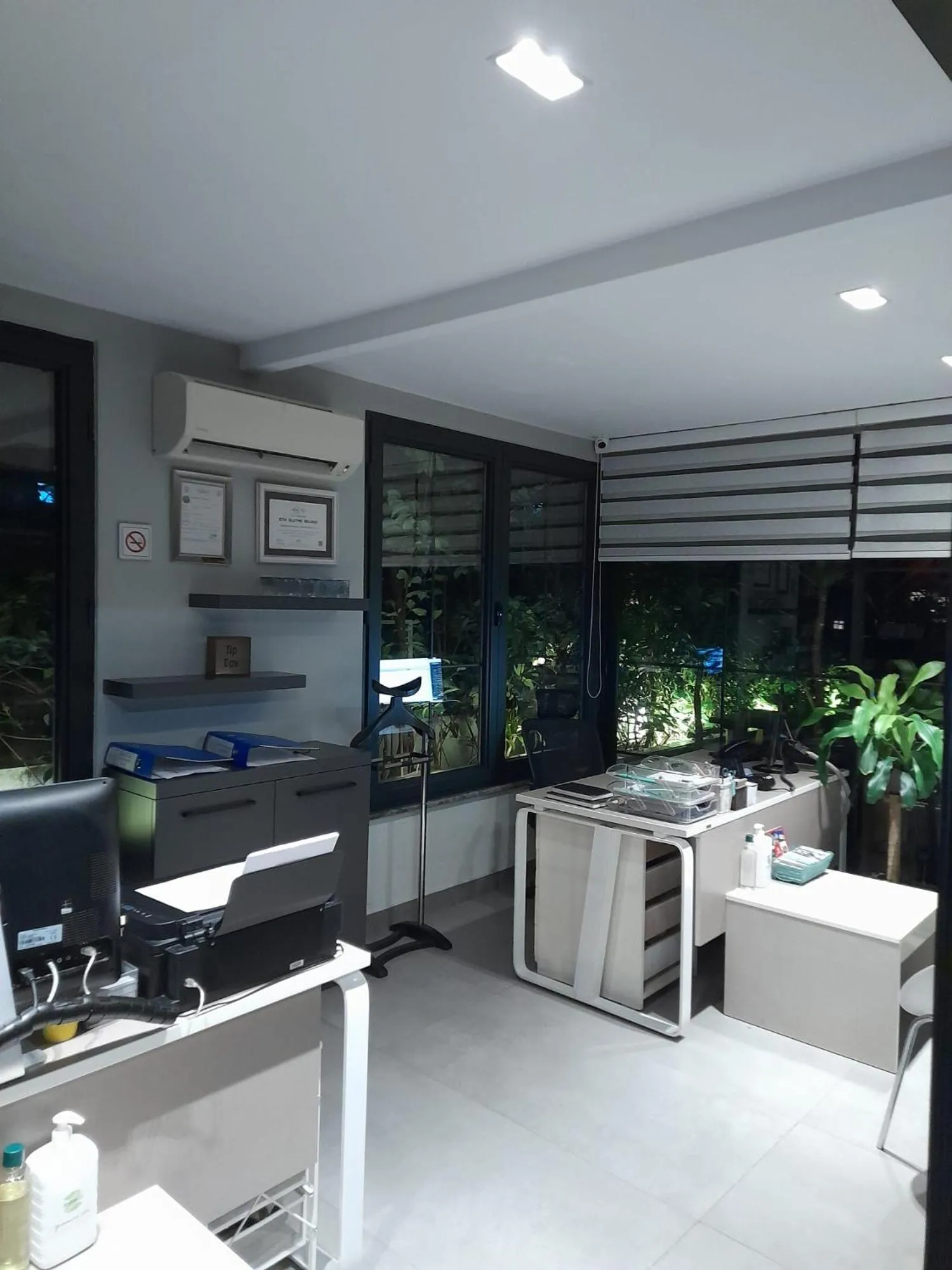 Coffee/tea facilities in Z-Suites