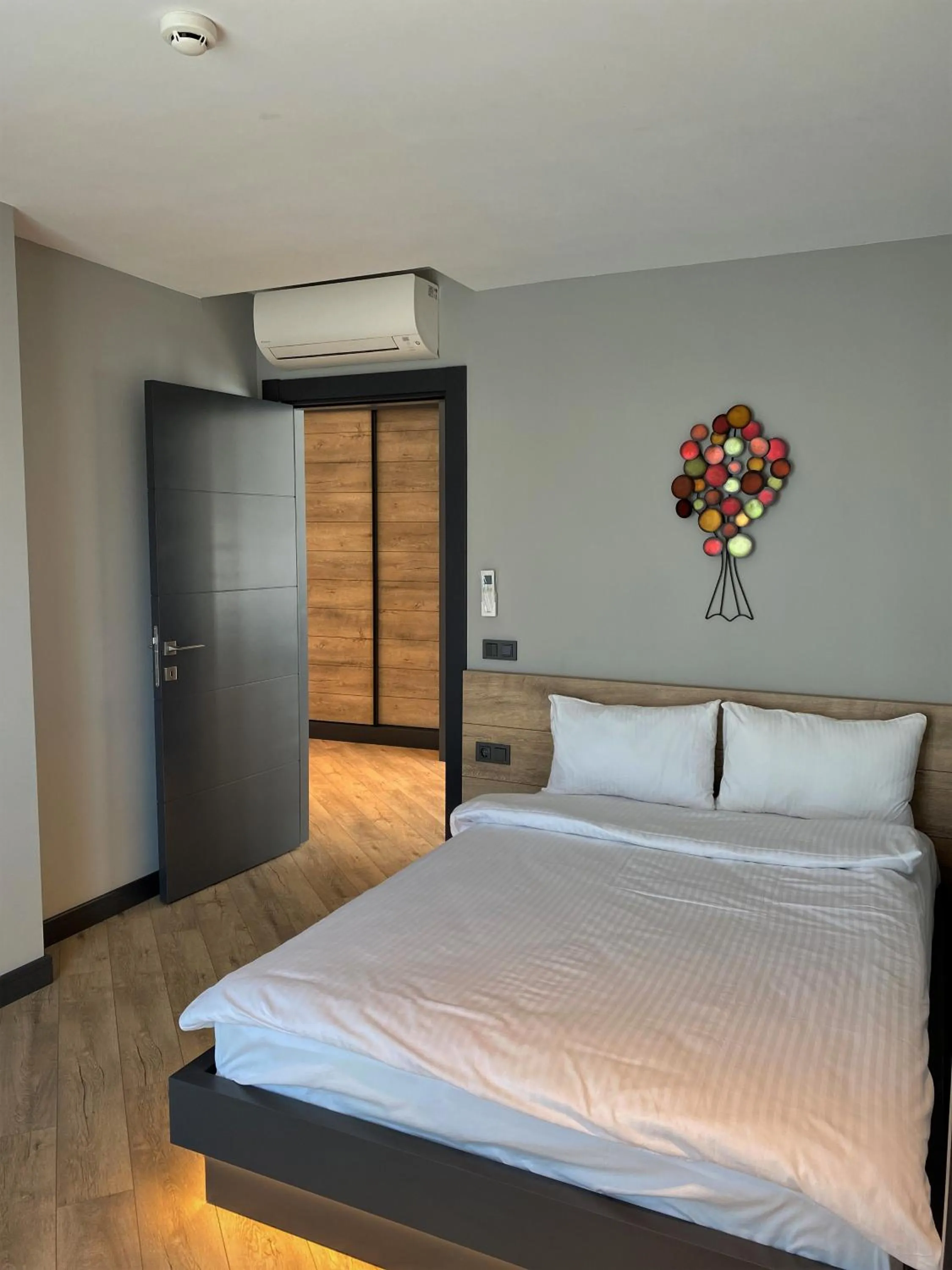 Bedroom, Bed in Z-Suites