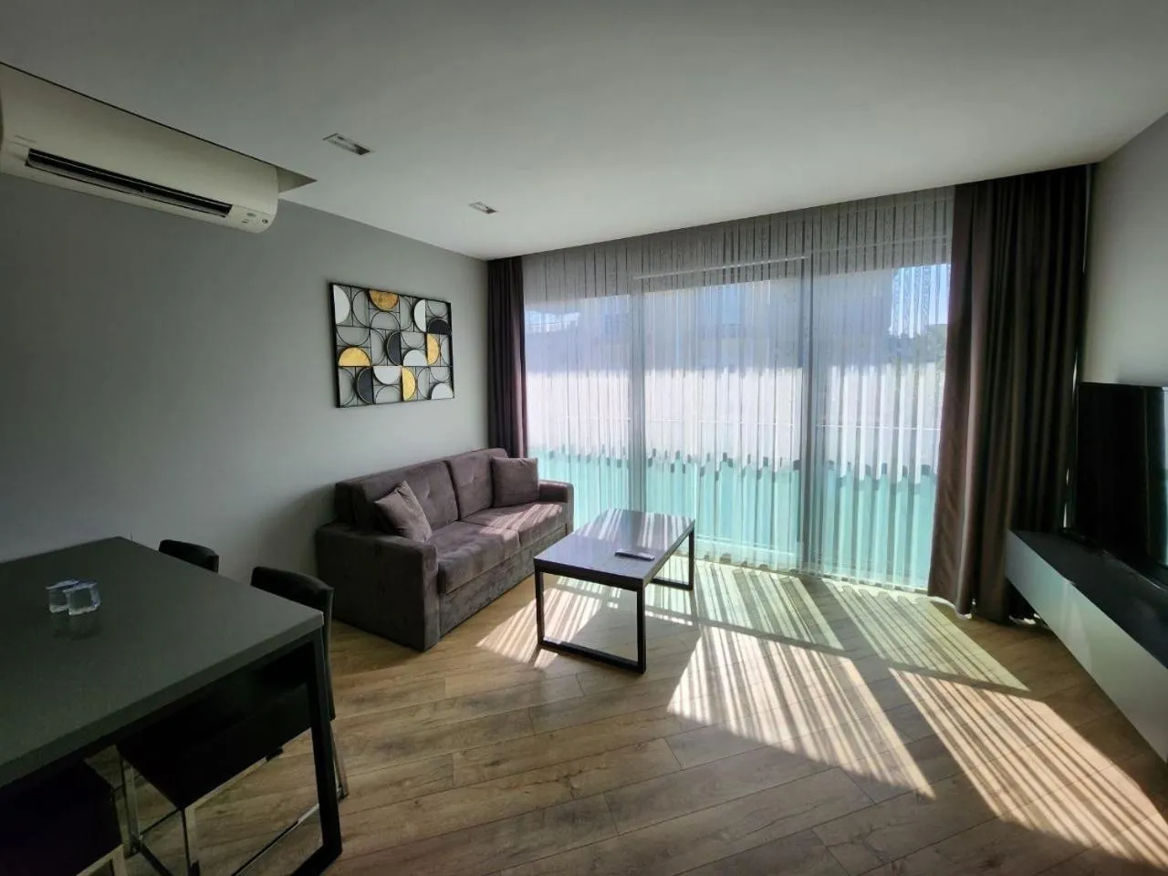 Communal lounge/ TV room in Z-Suites