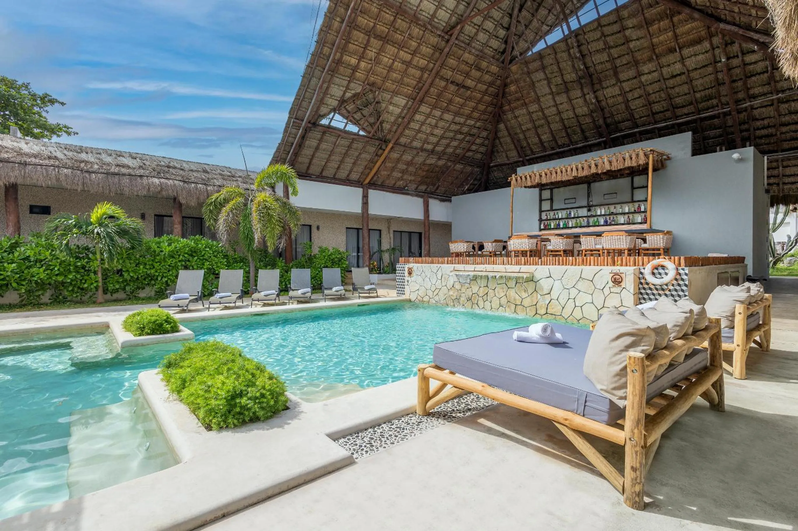 Day in Areia Playa del Carmen - Beach Front Hotel