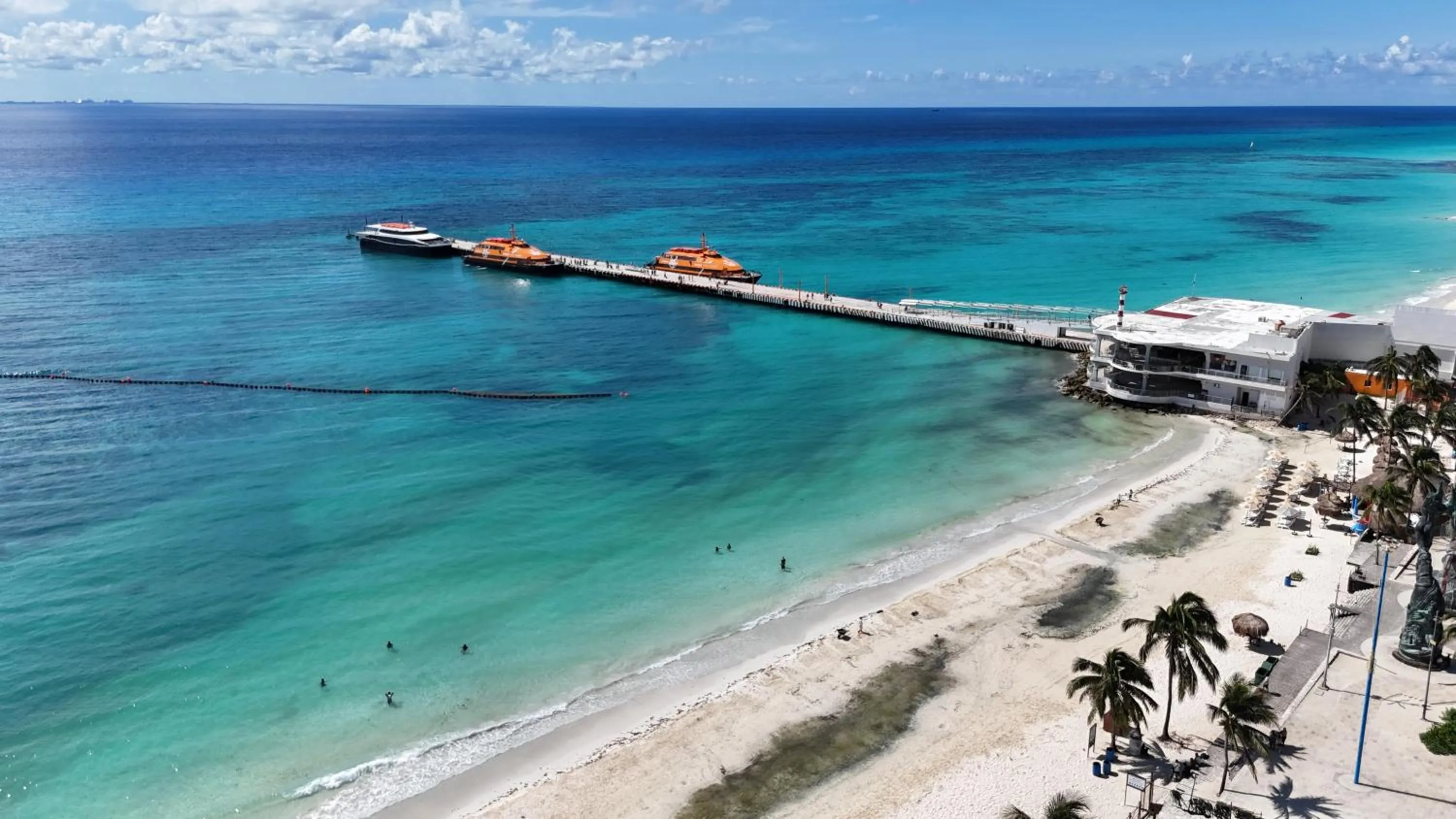 Nearby landmark in Areia Playa del Carmen - Beach Front Hotel