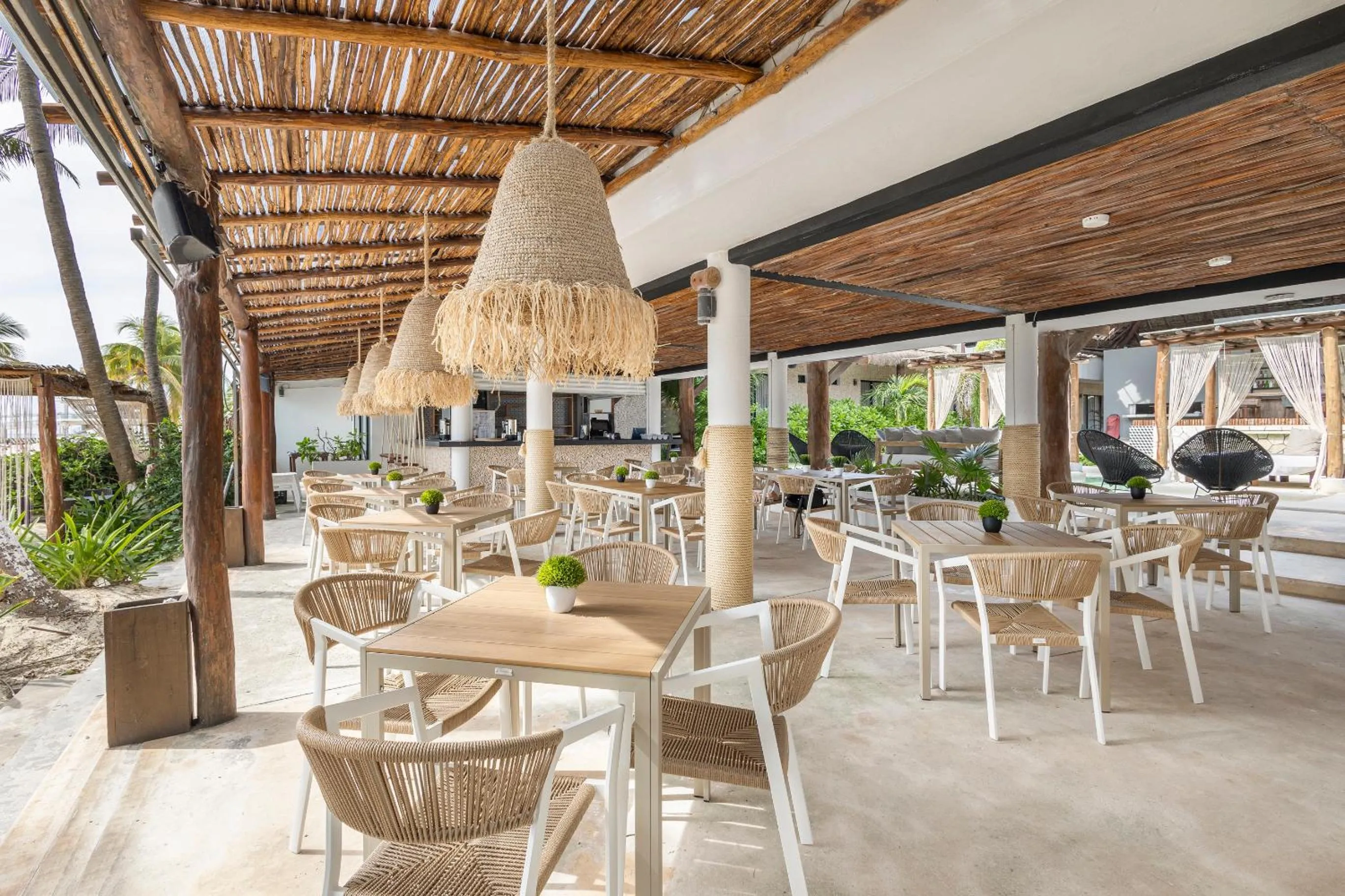 Restaurant/places to eat in Areia Playa del Carmen - Beach Front Hotel