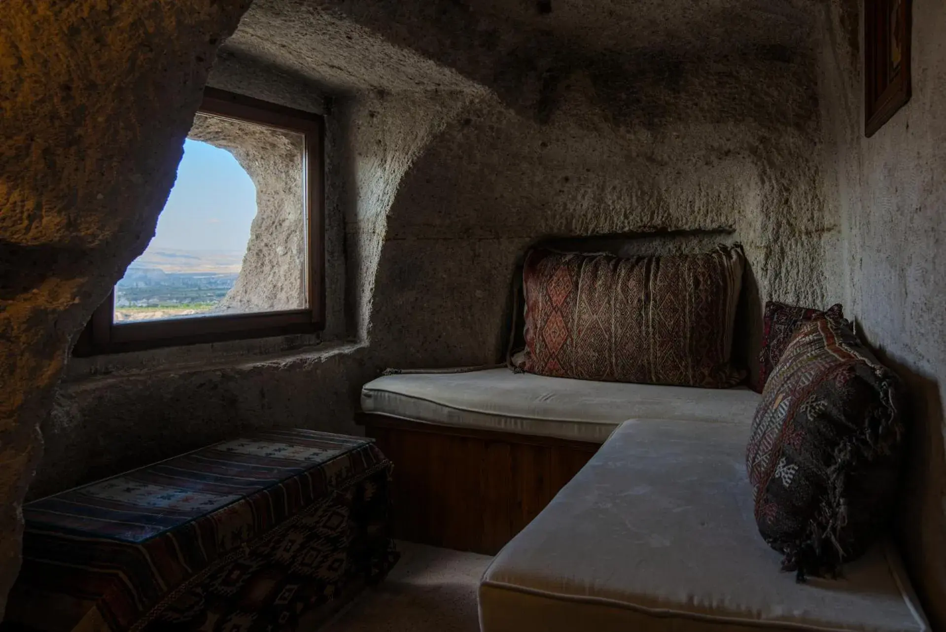 Natural landscape, Bed in MUSEUM HOTEL - Relais & Châteaux Natural landscape, Bed in MUSEUM HOTEL - Relais & Châteaux