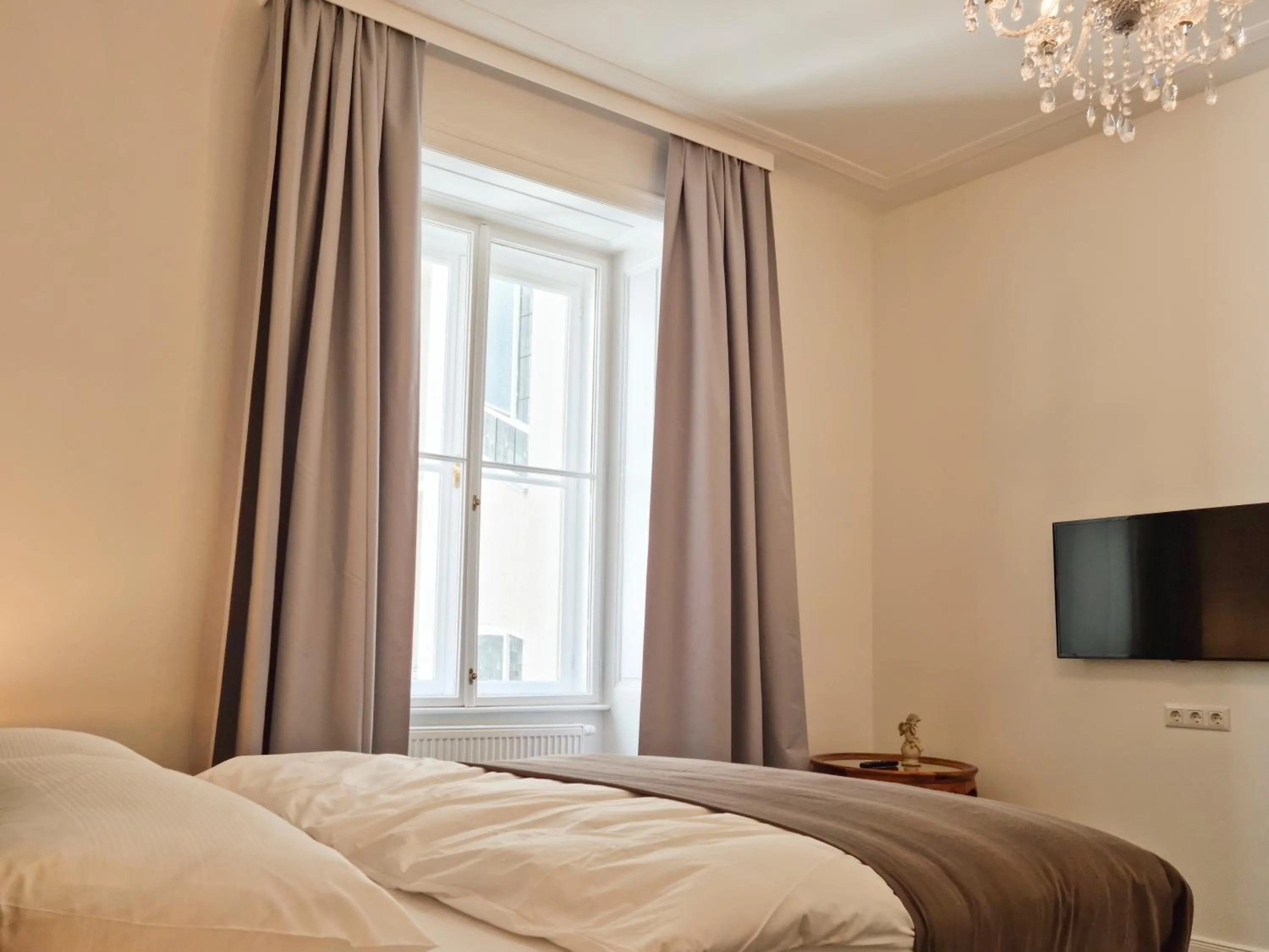 Bed in Pension Mozart - Newly Renovated