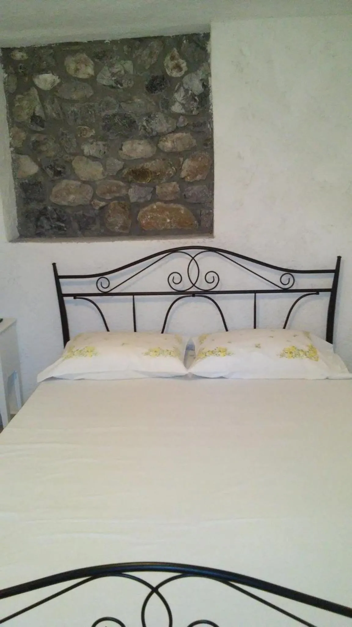 Bed in Ktima Dadouli