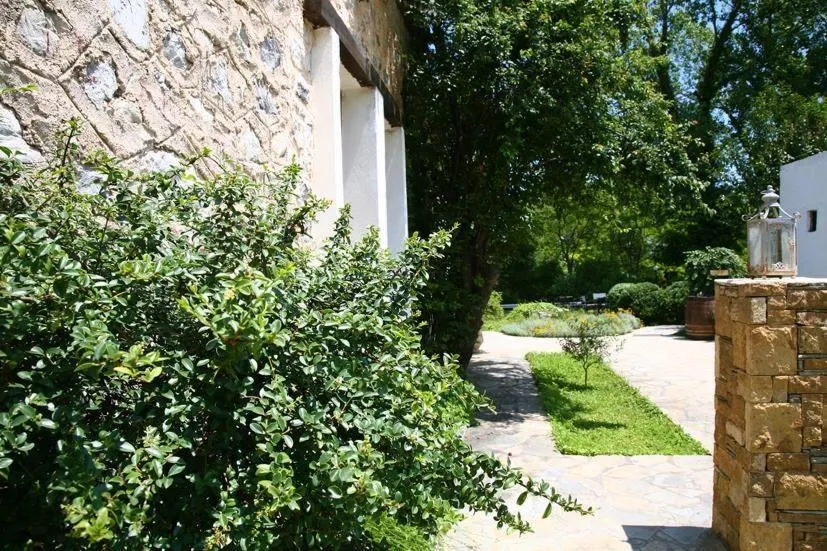 Patio in Ktima Dadouli