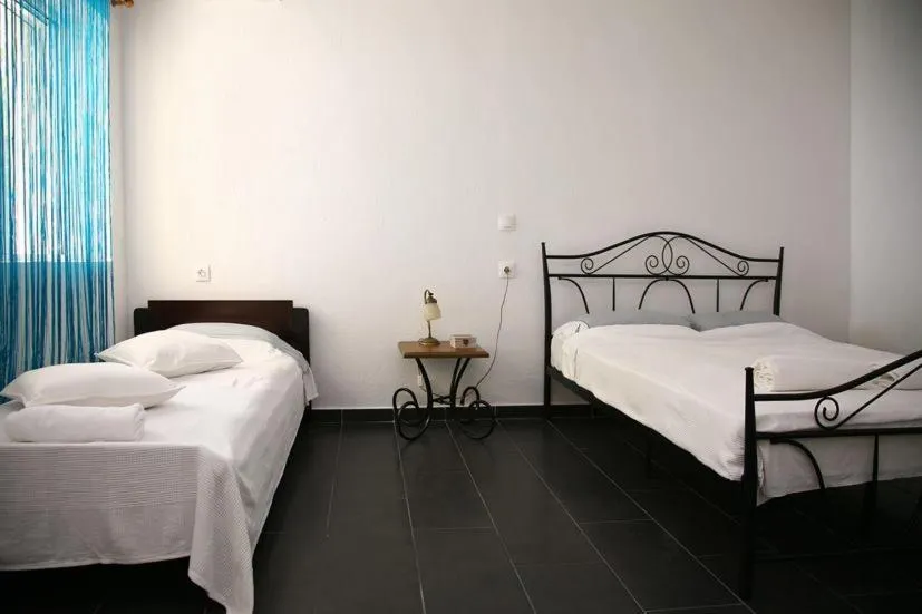 Bed in Ktima Dadouli