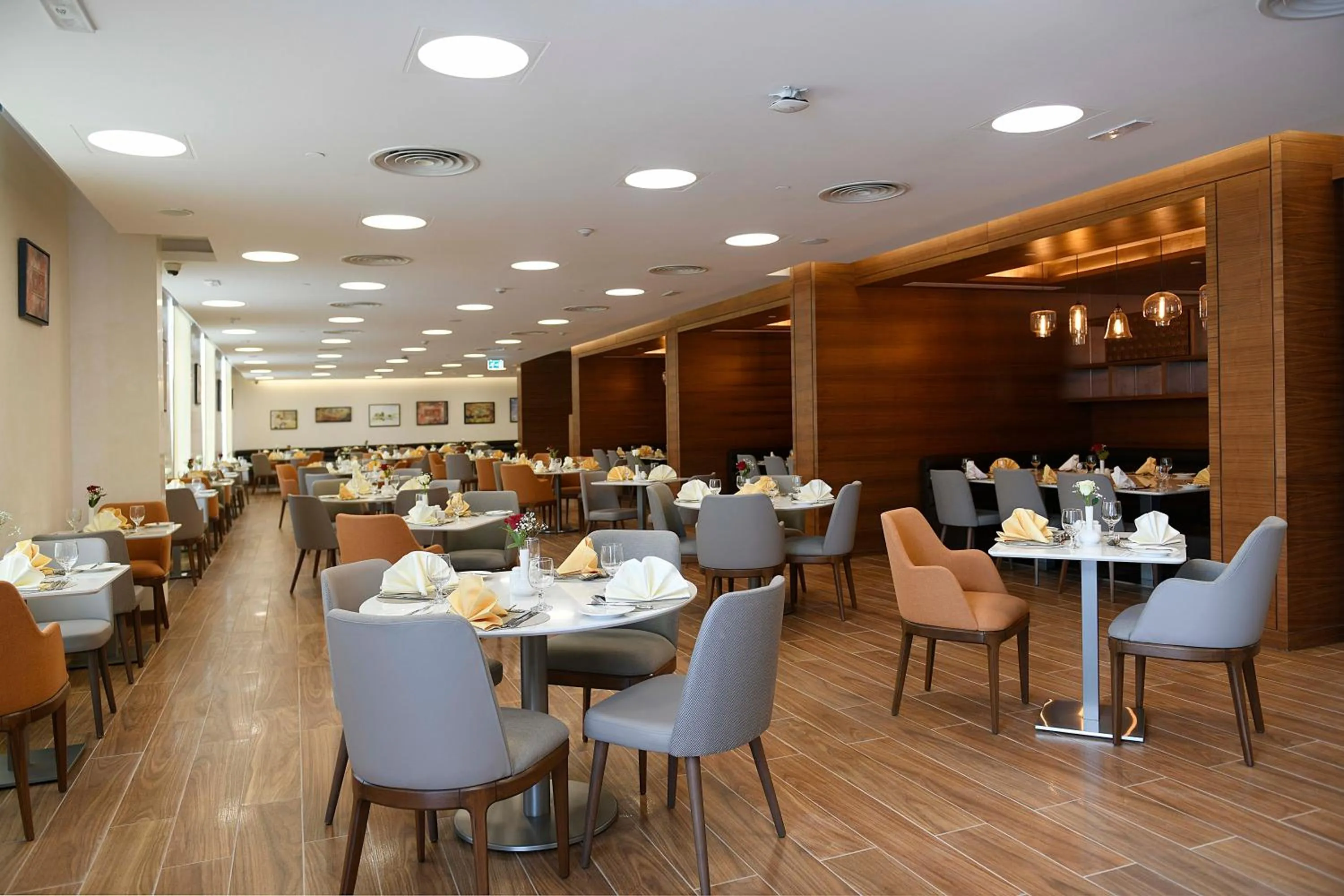 Restaurant/places to eat in Golden Tulip Riyadh Convention and Exhibition Center