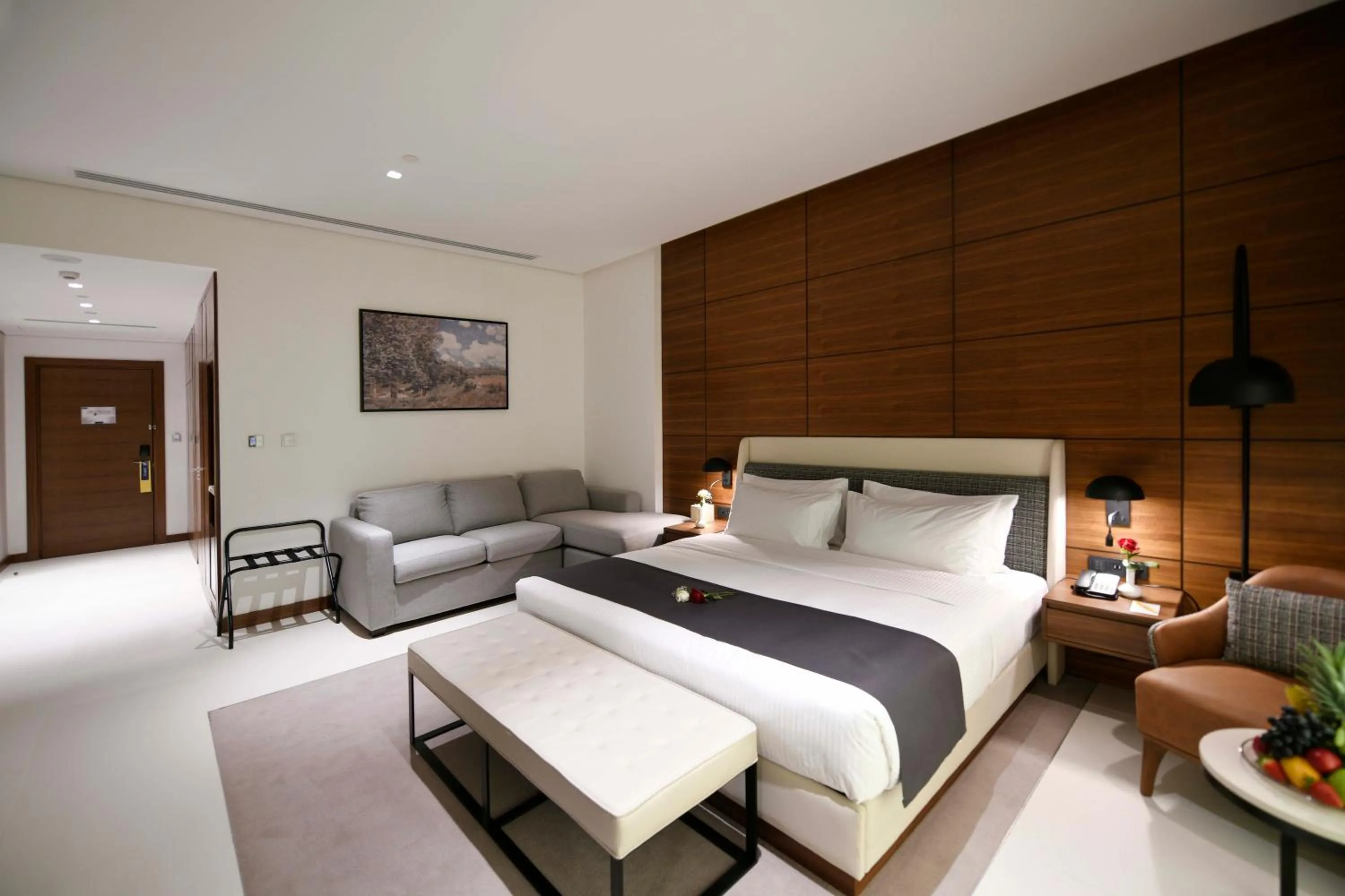 Bedroom, Bed in Golden Tulip Riyadh Convention and Exhibition Center