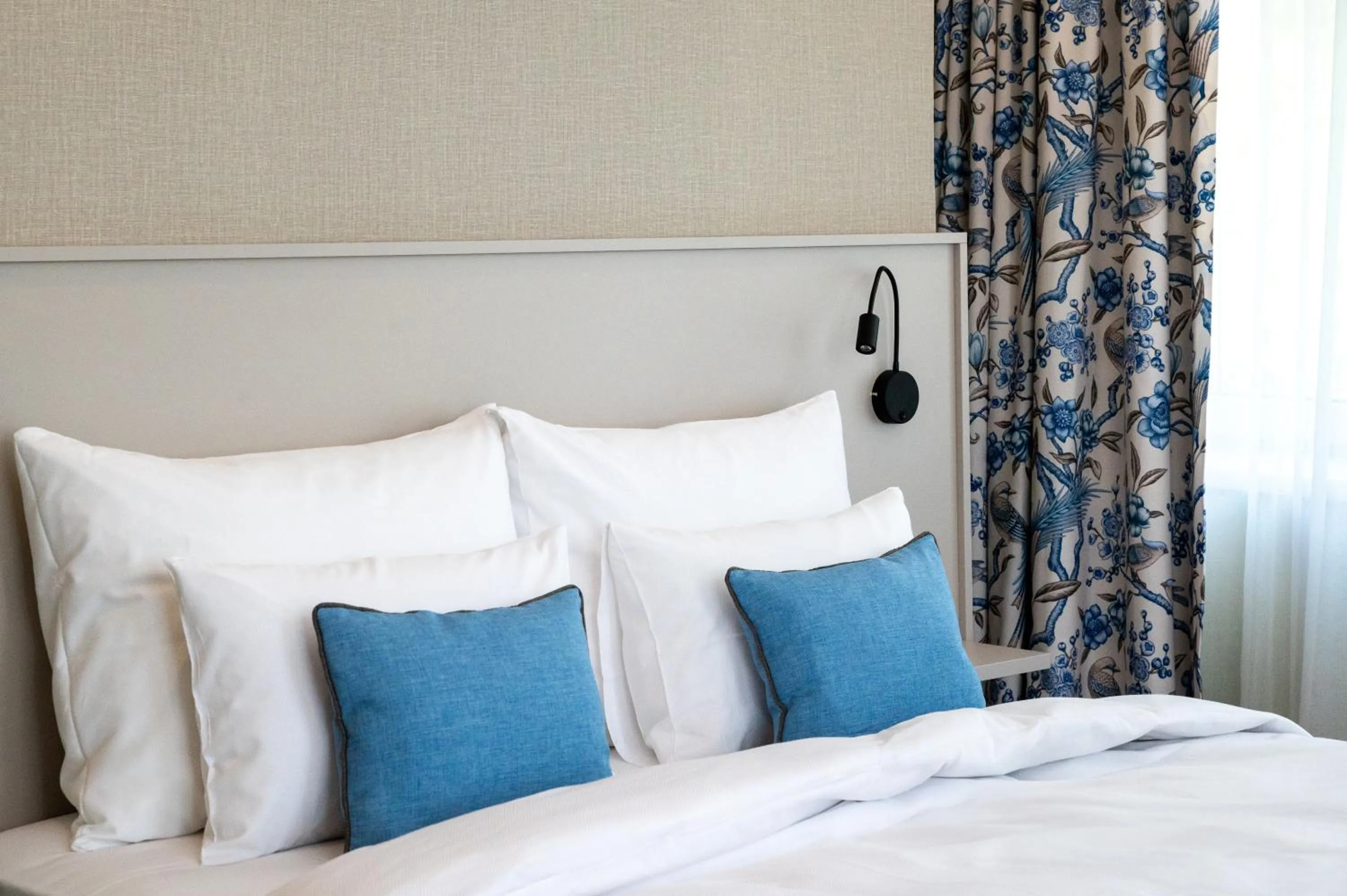 Bed in Hotel Vier Jahreszeiten Salzburg