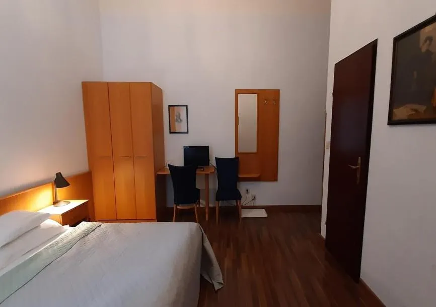 Bedroom, Bed in Pension Lerner
