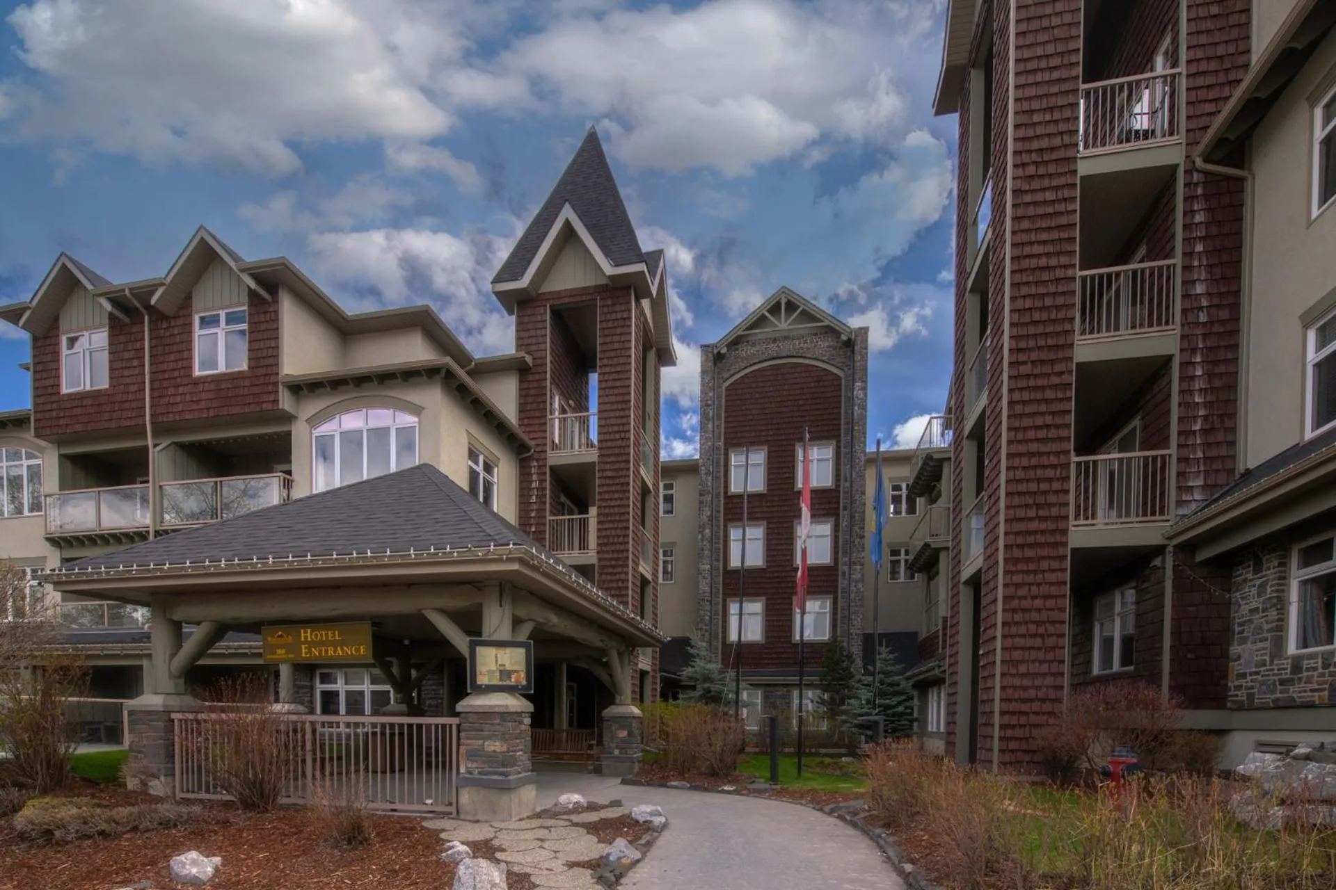 Windtower Lodge - Canmore