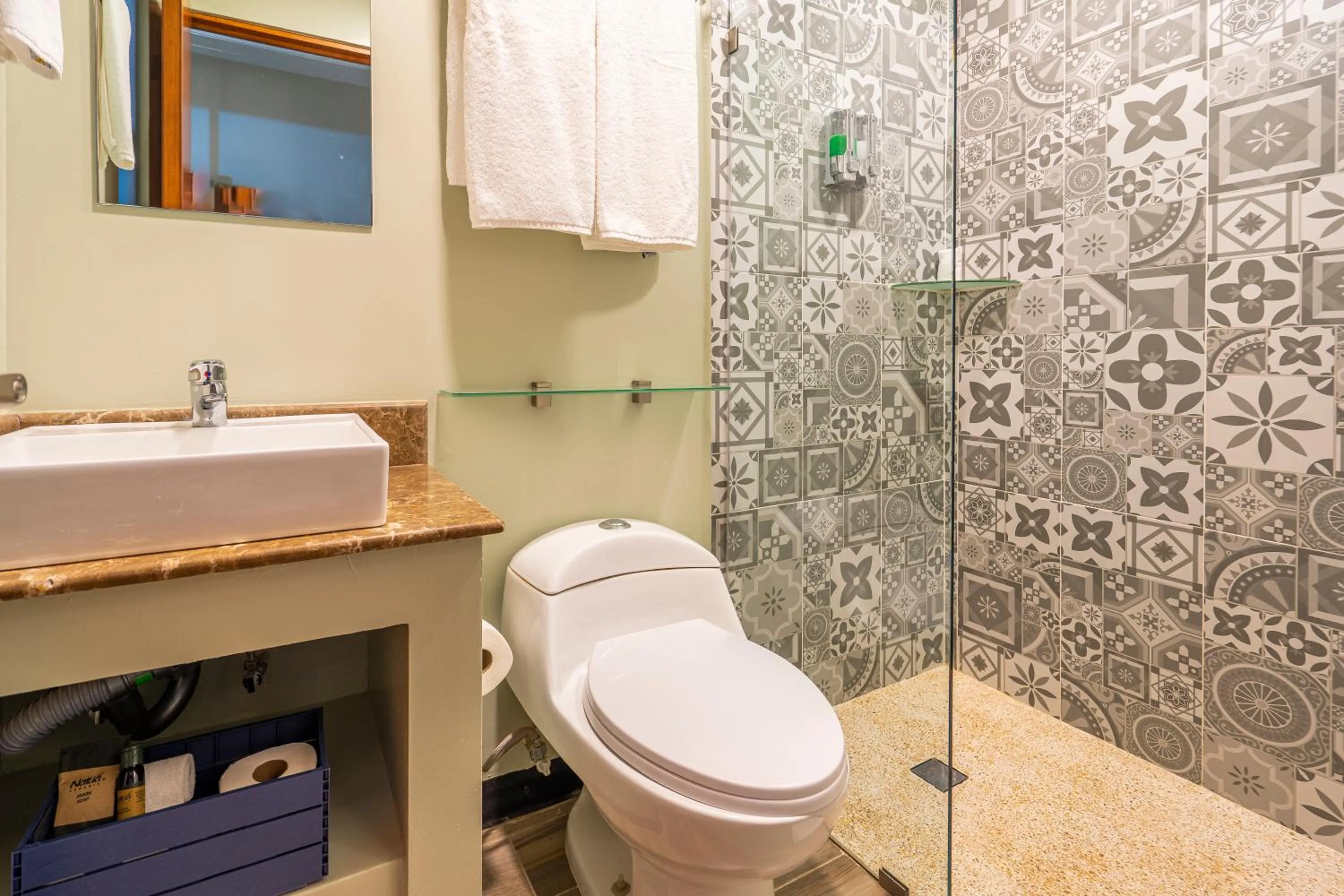 Joint Boutique Hotel