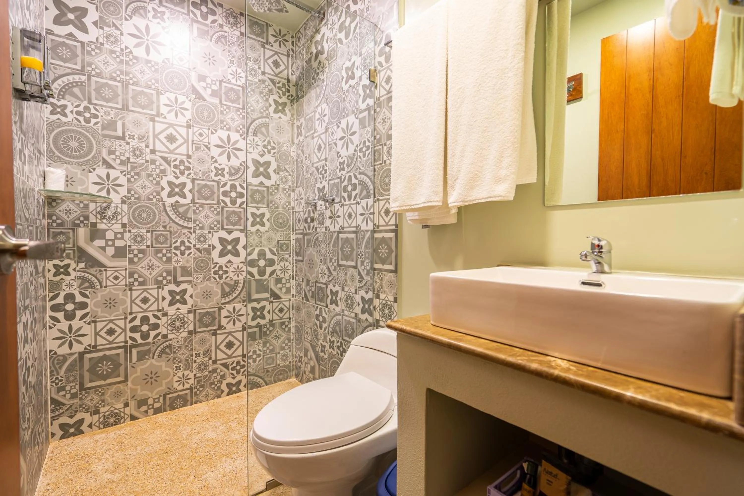 Joint Boutique Hotel