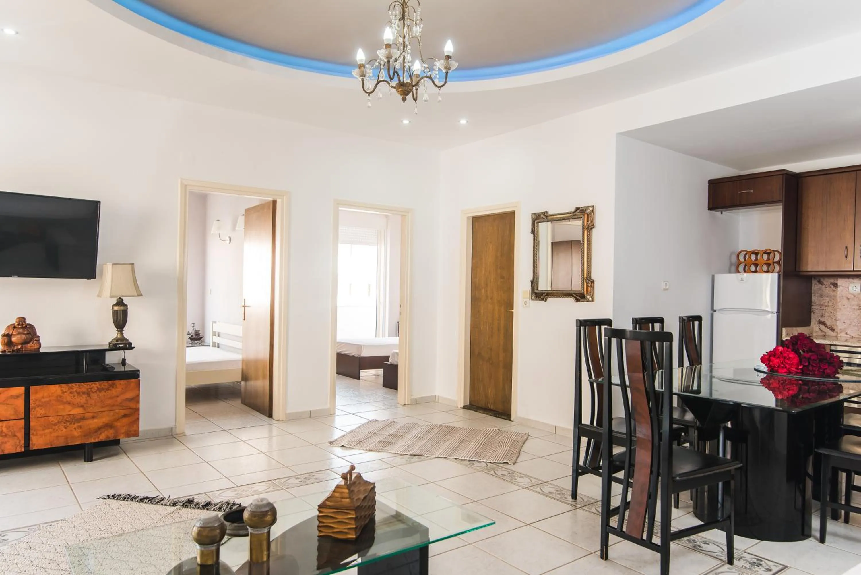 Dining area in Yiannis Manos Hotel Resort