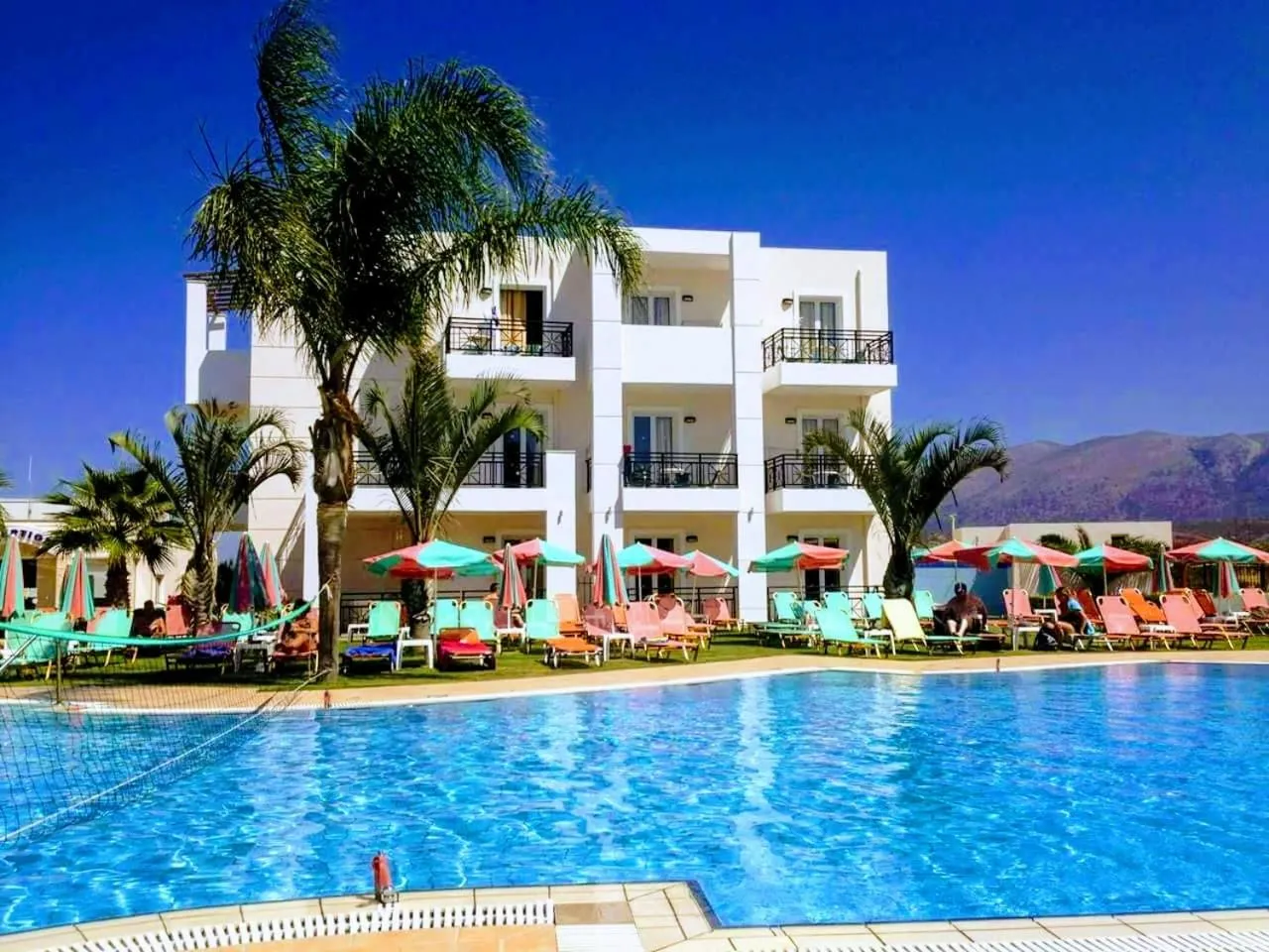 Swimming pool in Yiannis Manos Hotel Resort