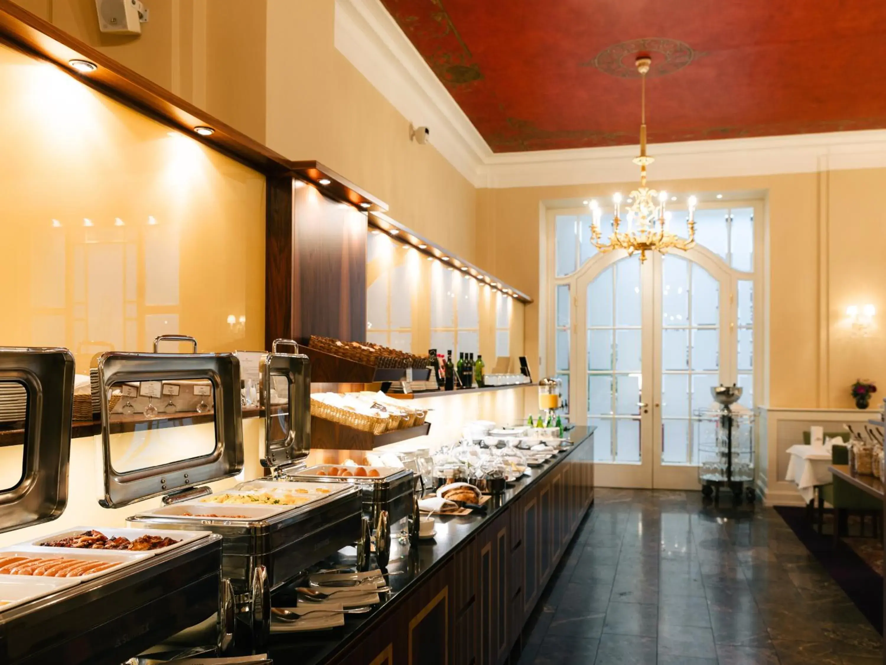 Breakfast in Hotel Kaiserhof Wien Breakfast in Hotel Kaiserhof Wien