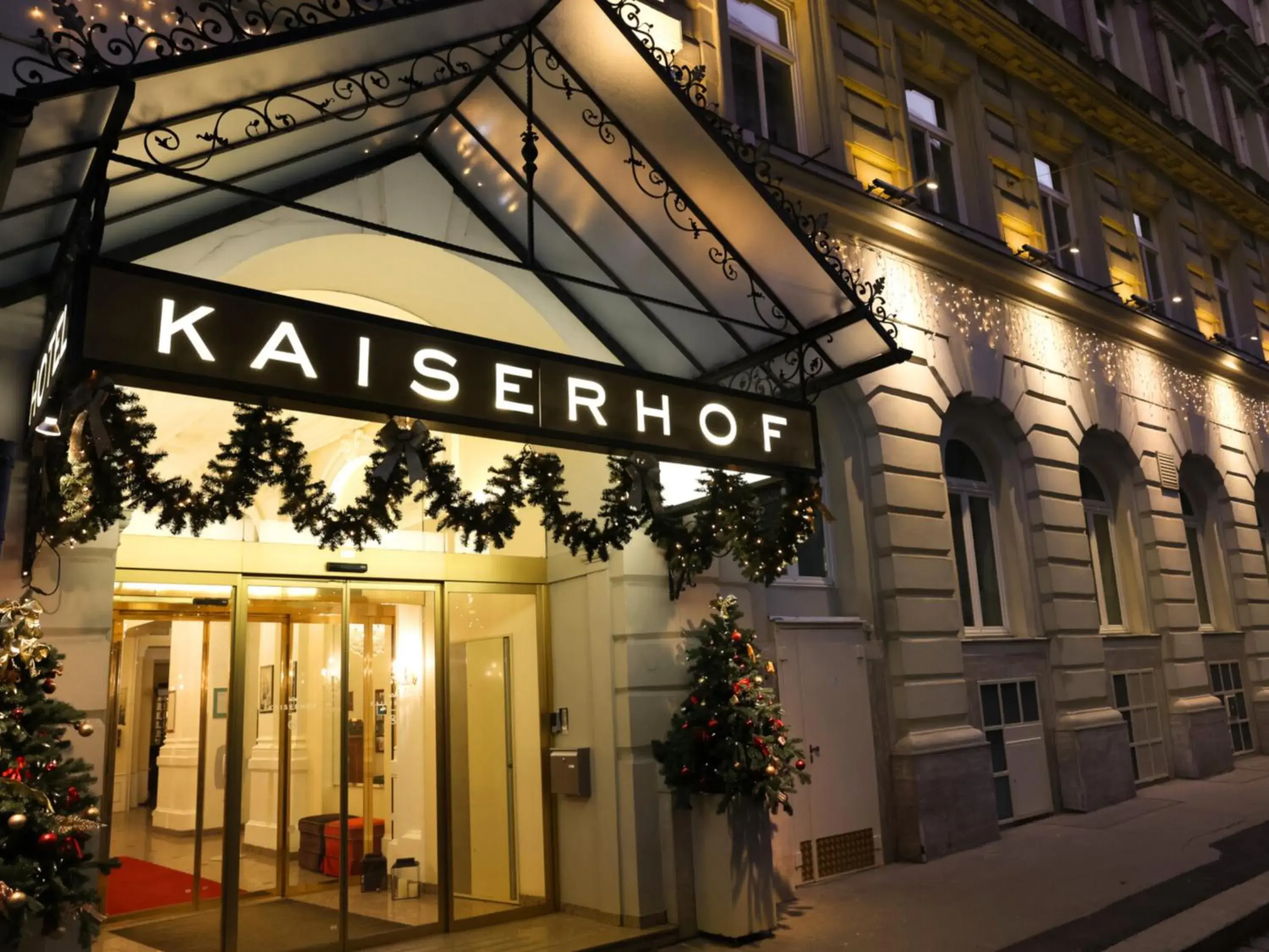 Property building in Hotel Kaiserhof Wien Property building in Hotel Kaiserhof Wien
