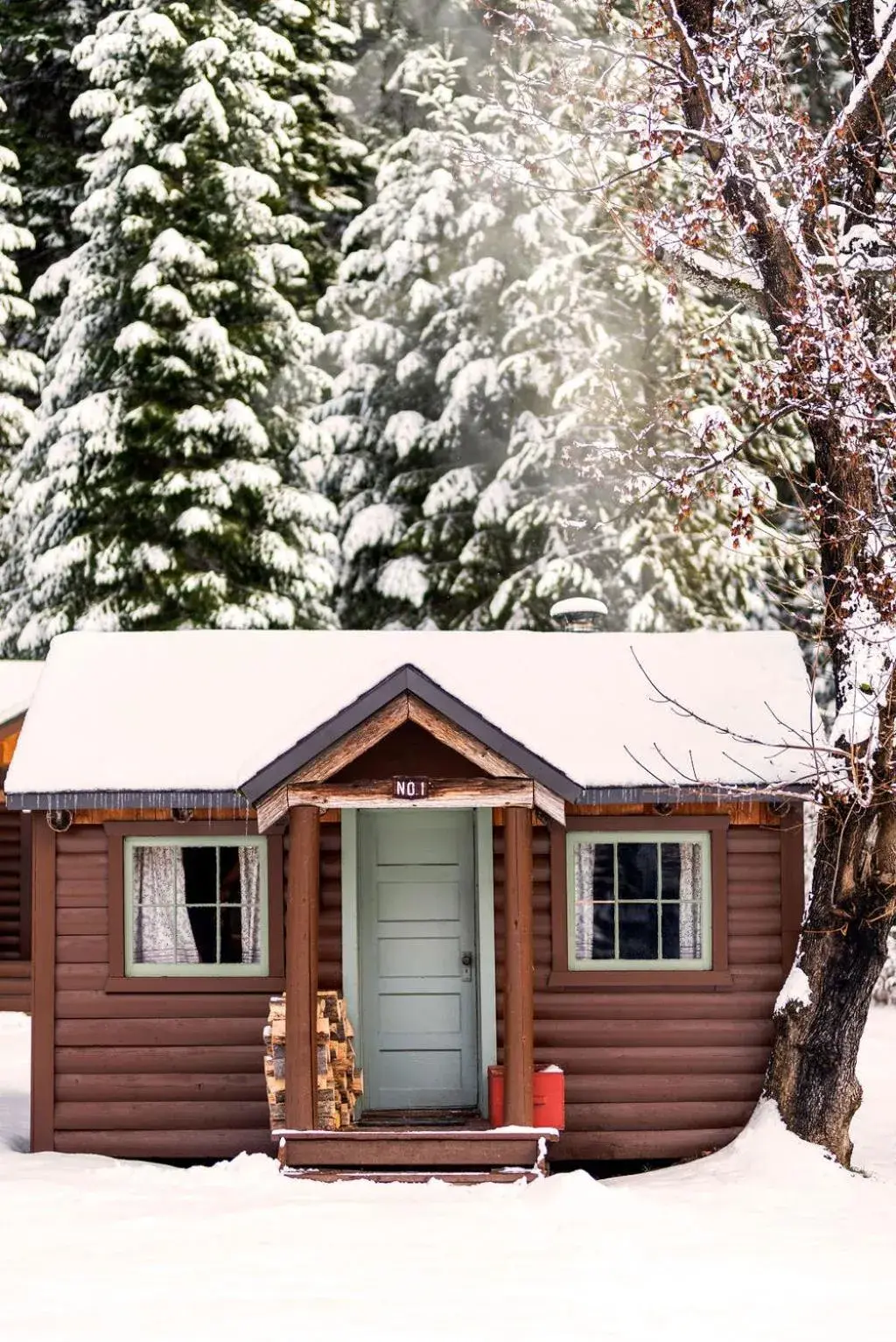 Queen Room in Lochsa Lodge Queen Room in Lochsa Lodge