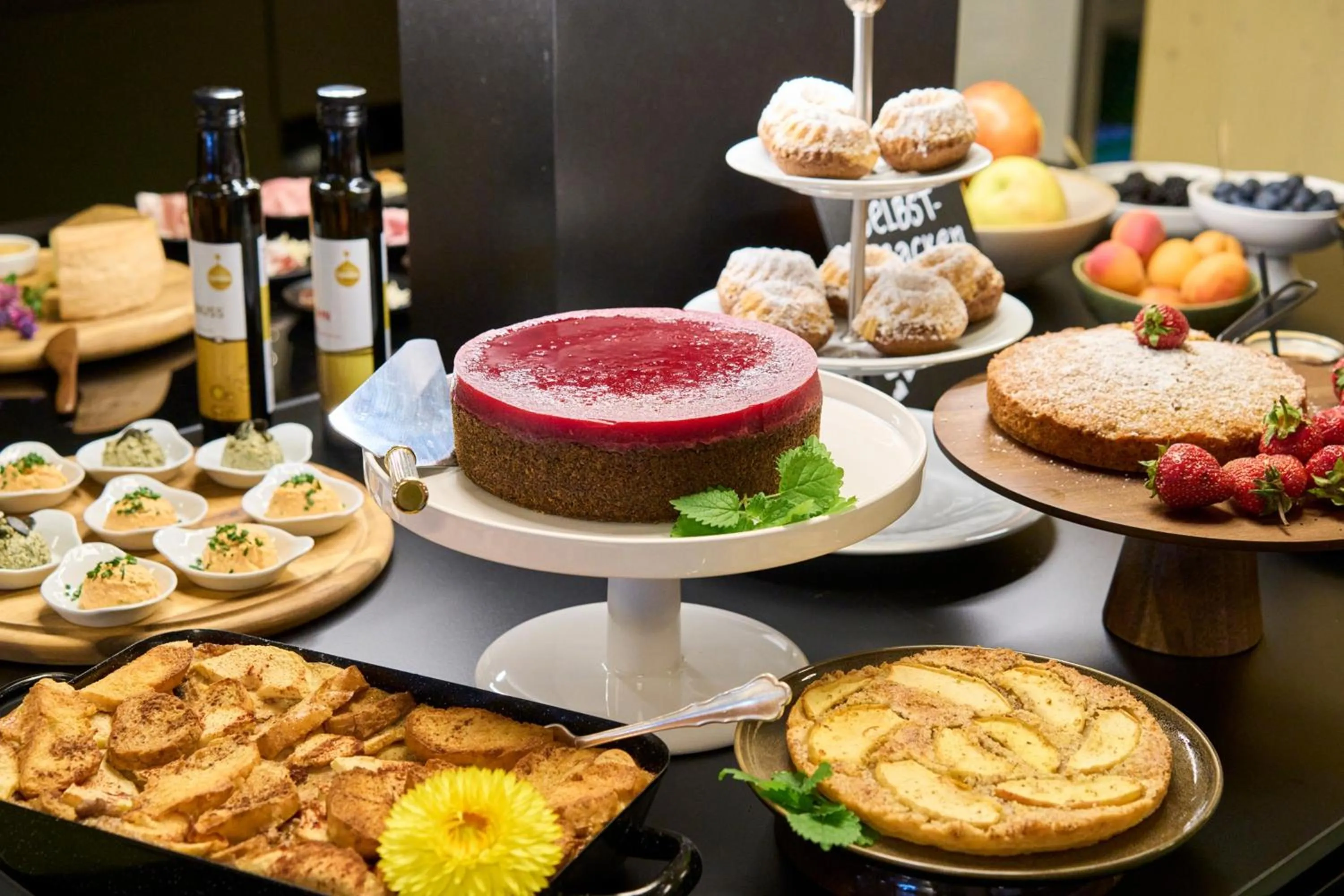 Buffet breakfast in Henriette Stadthotel Vienna