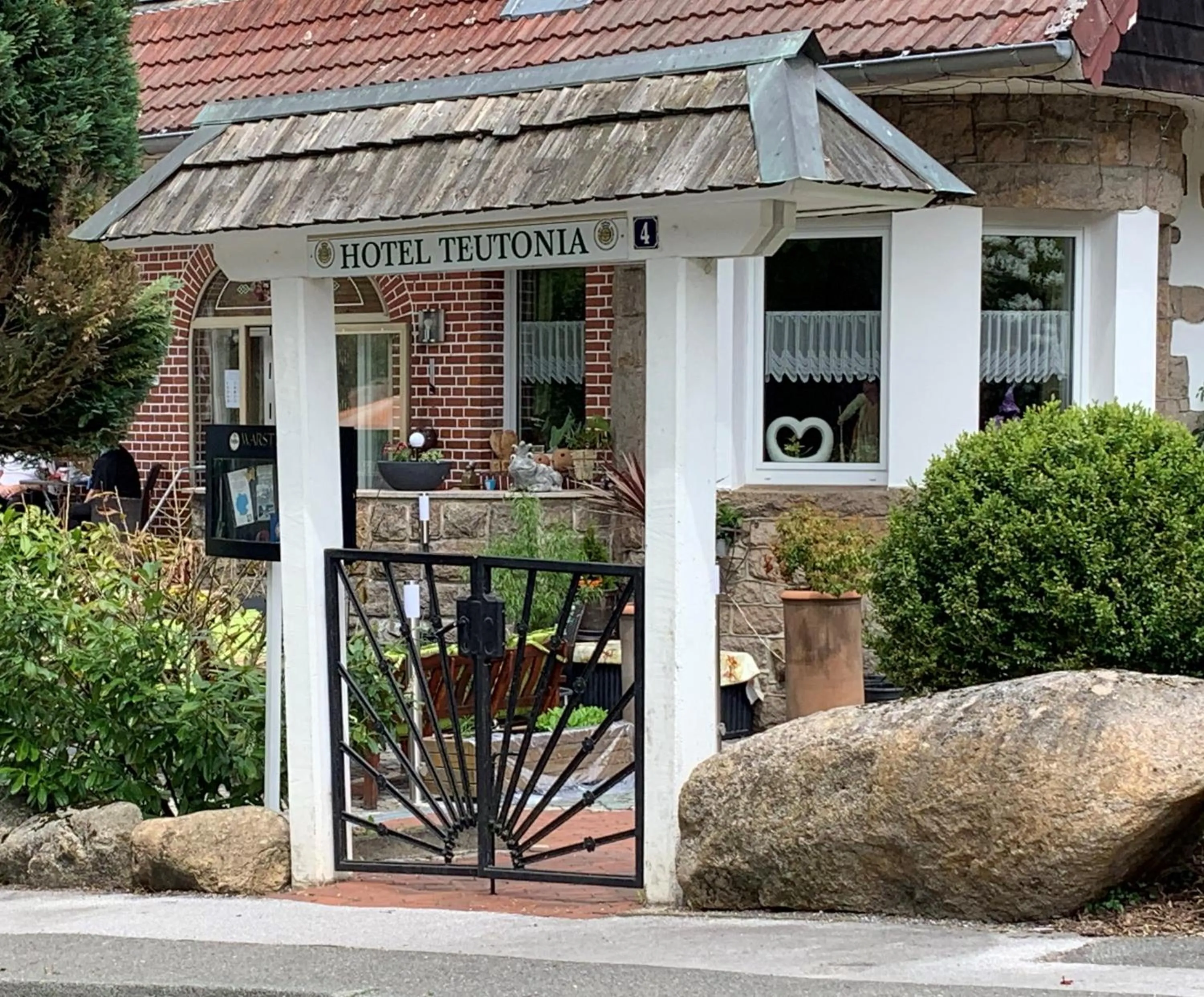 Property building in Hotel-Pension Teutonia