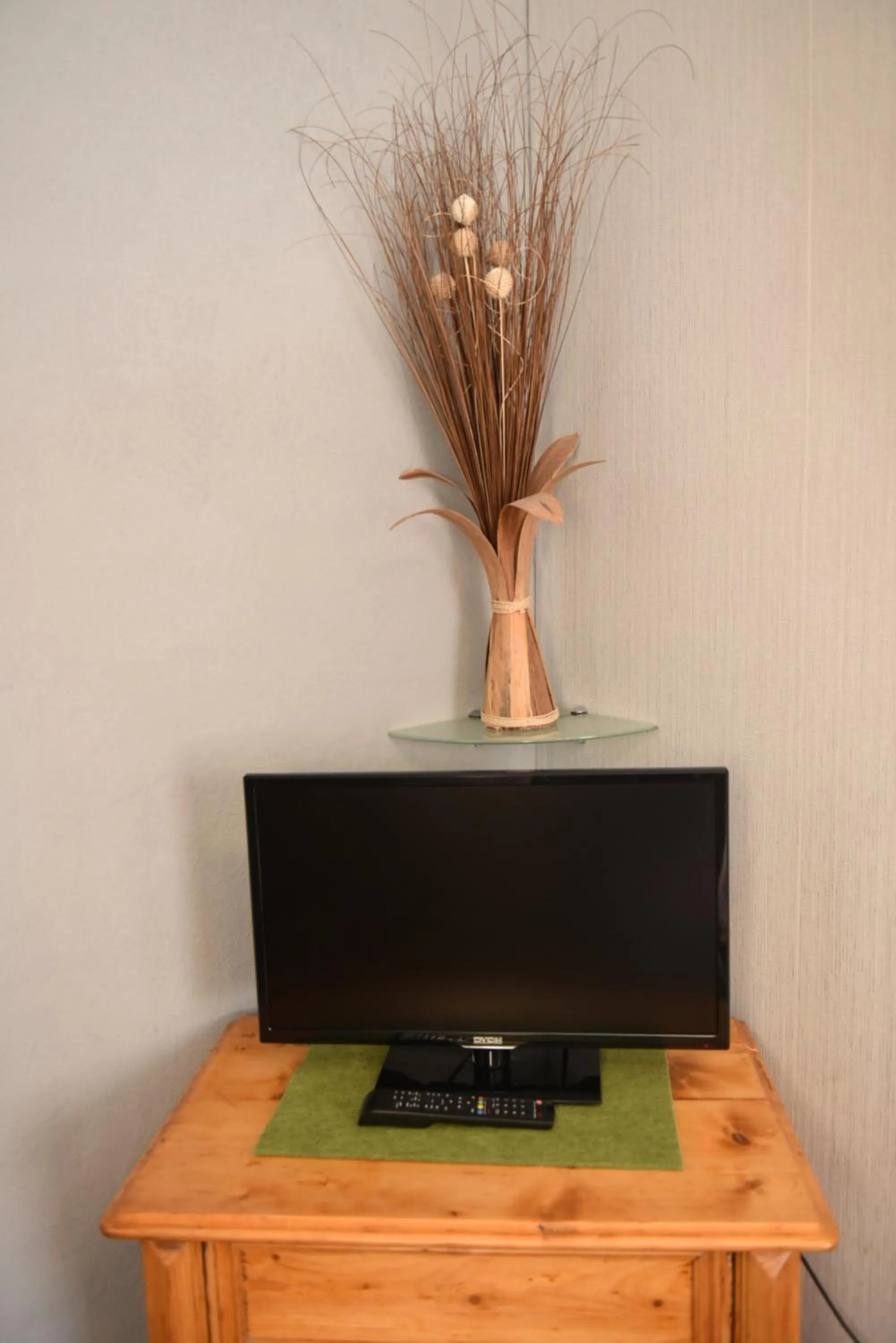 Photo of the whole room in Hotel-Pension Teutonia